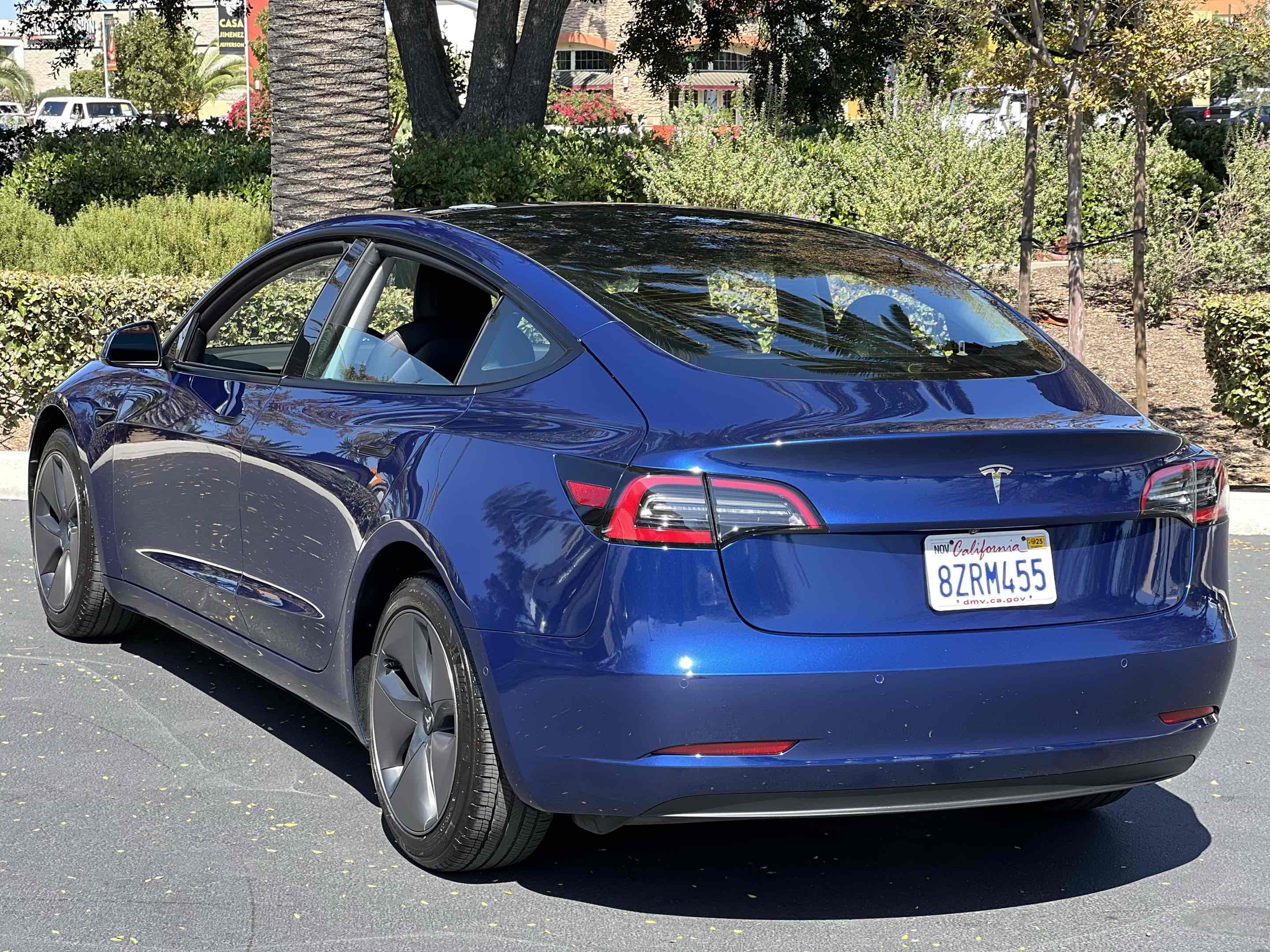 2022 Tesla Model 3 photo 2