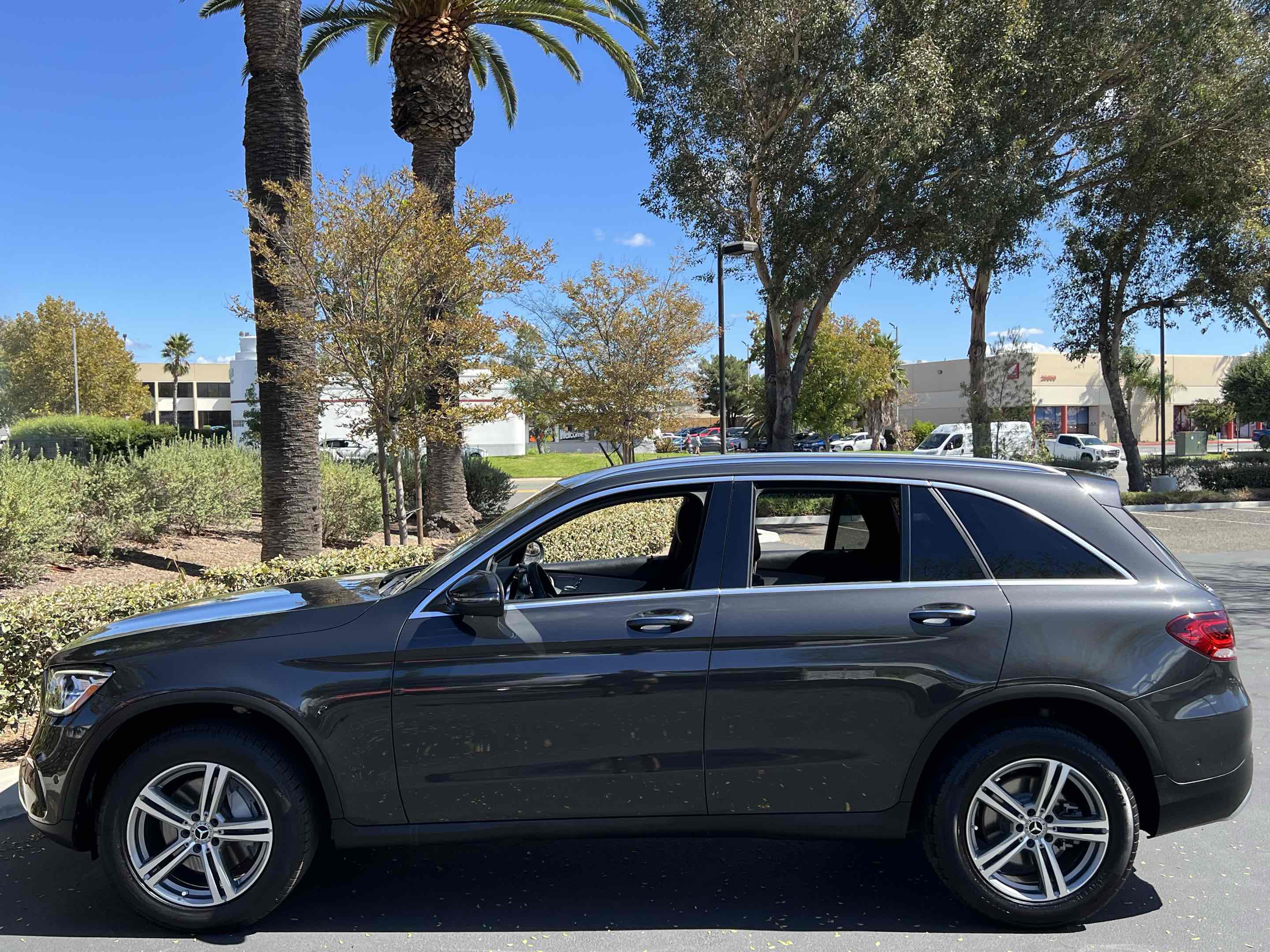 2022 Mercedes-Benz GLC GLC300 - Photo 16