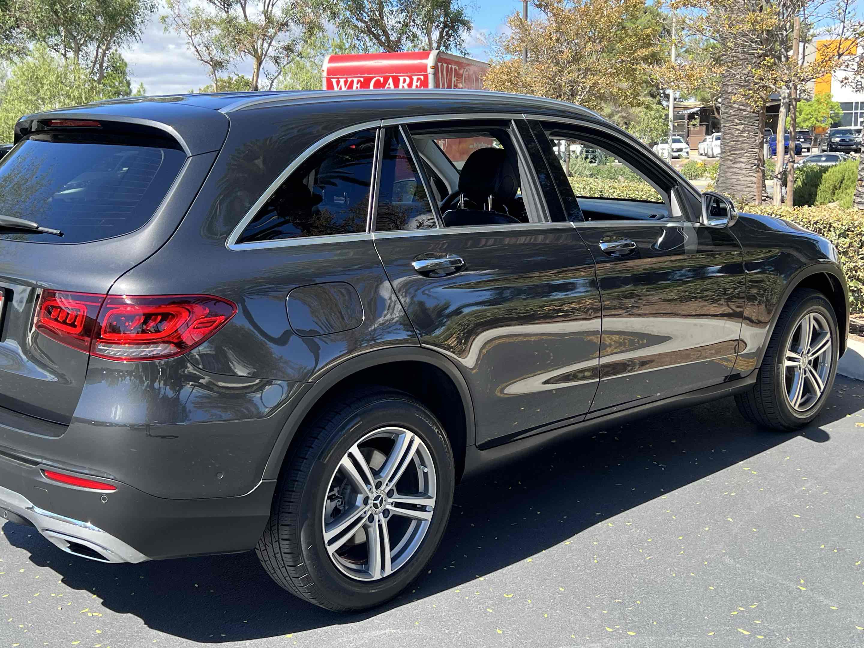 2022 Mercedes-Benz GLC GLC300 - Photo 26