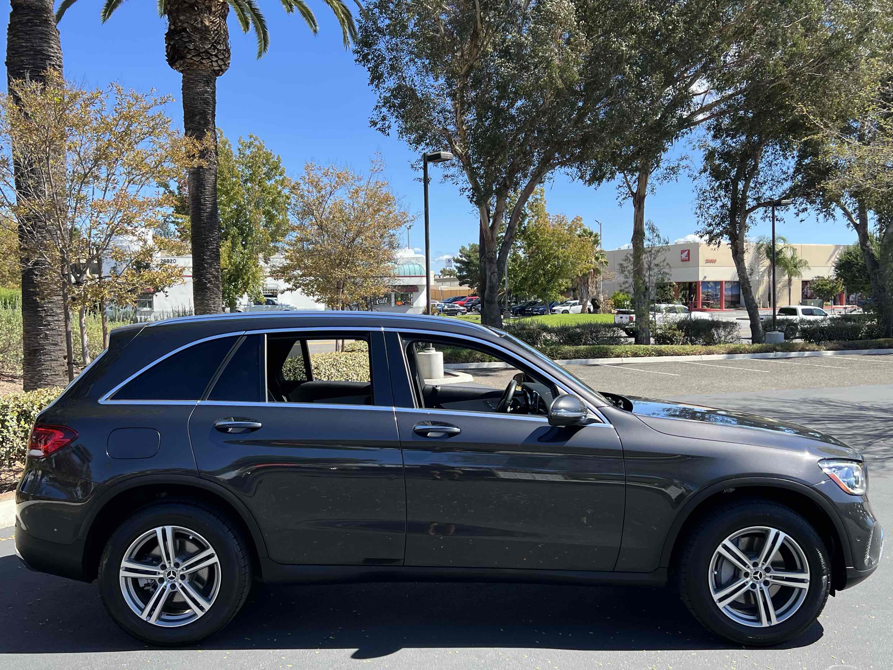 2022 Mercedes-Benz GLC GLC300 - Photo 15