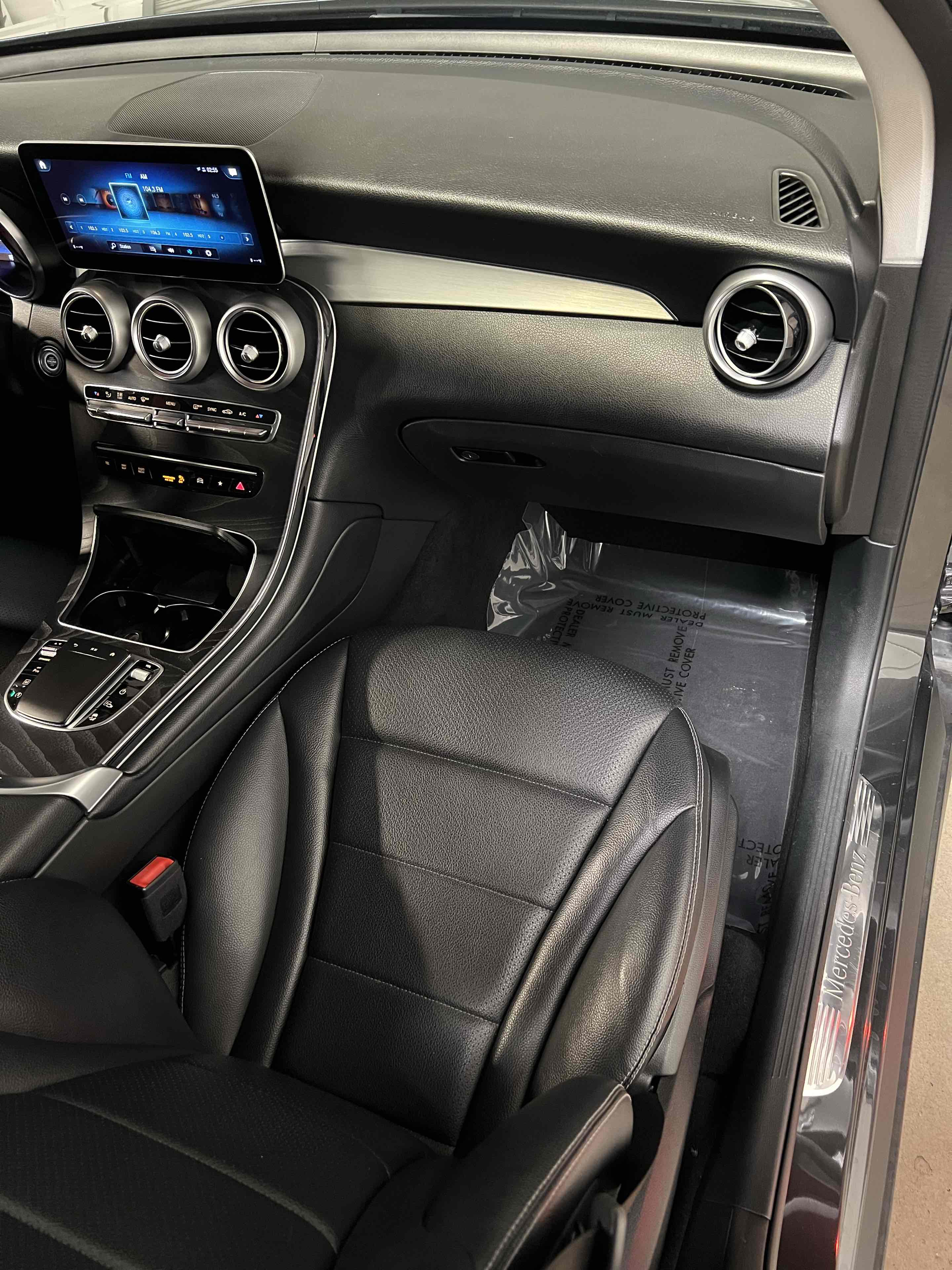 2022 Mercedes-Benz GLC GLC300 - Photo 52