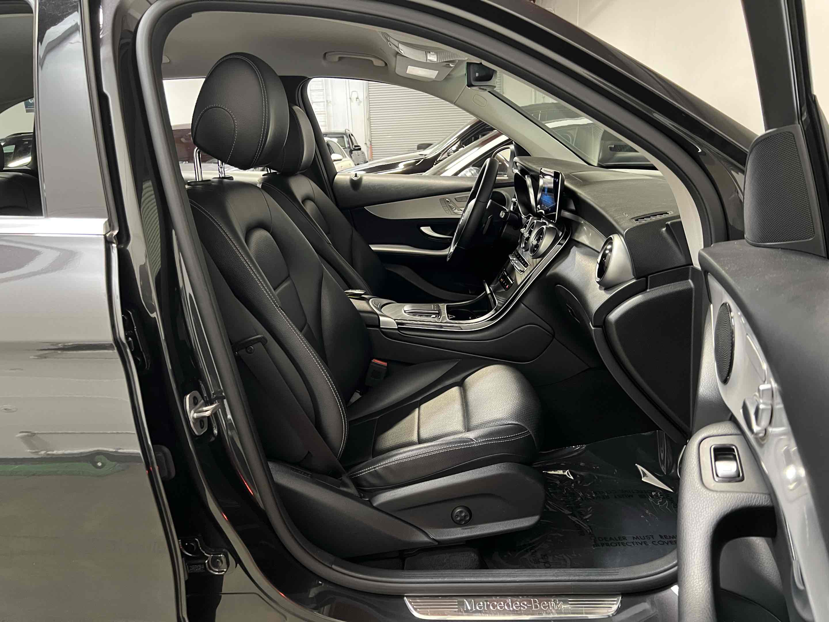 2022 Mercedes-Benz GLC GLC300 - Photo 53