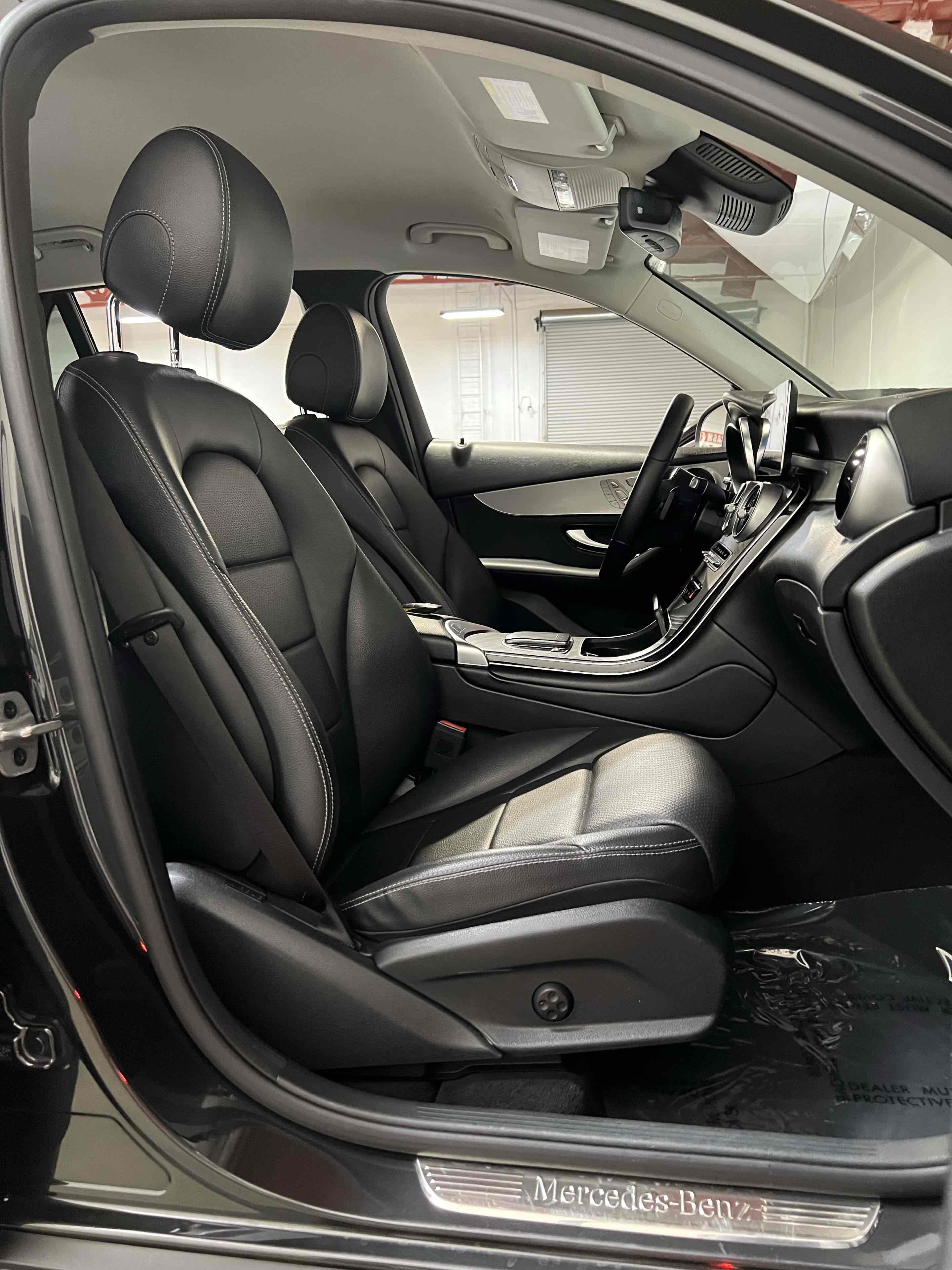 2022 Mercedes-Benz GLC GLC300 - Photo 54