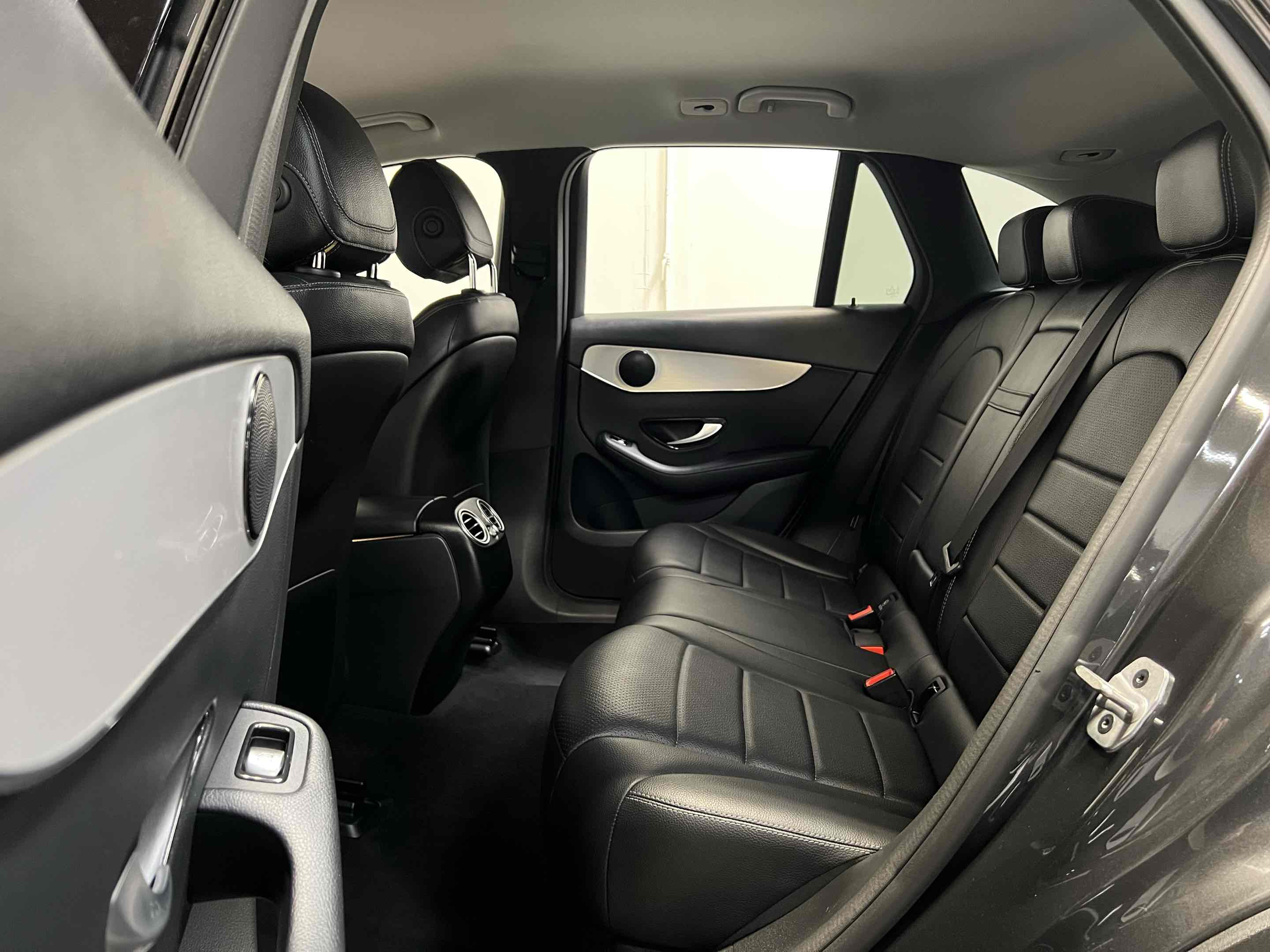 2022 Mercedes-Benz GLC GLC300 - Photo 61