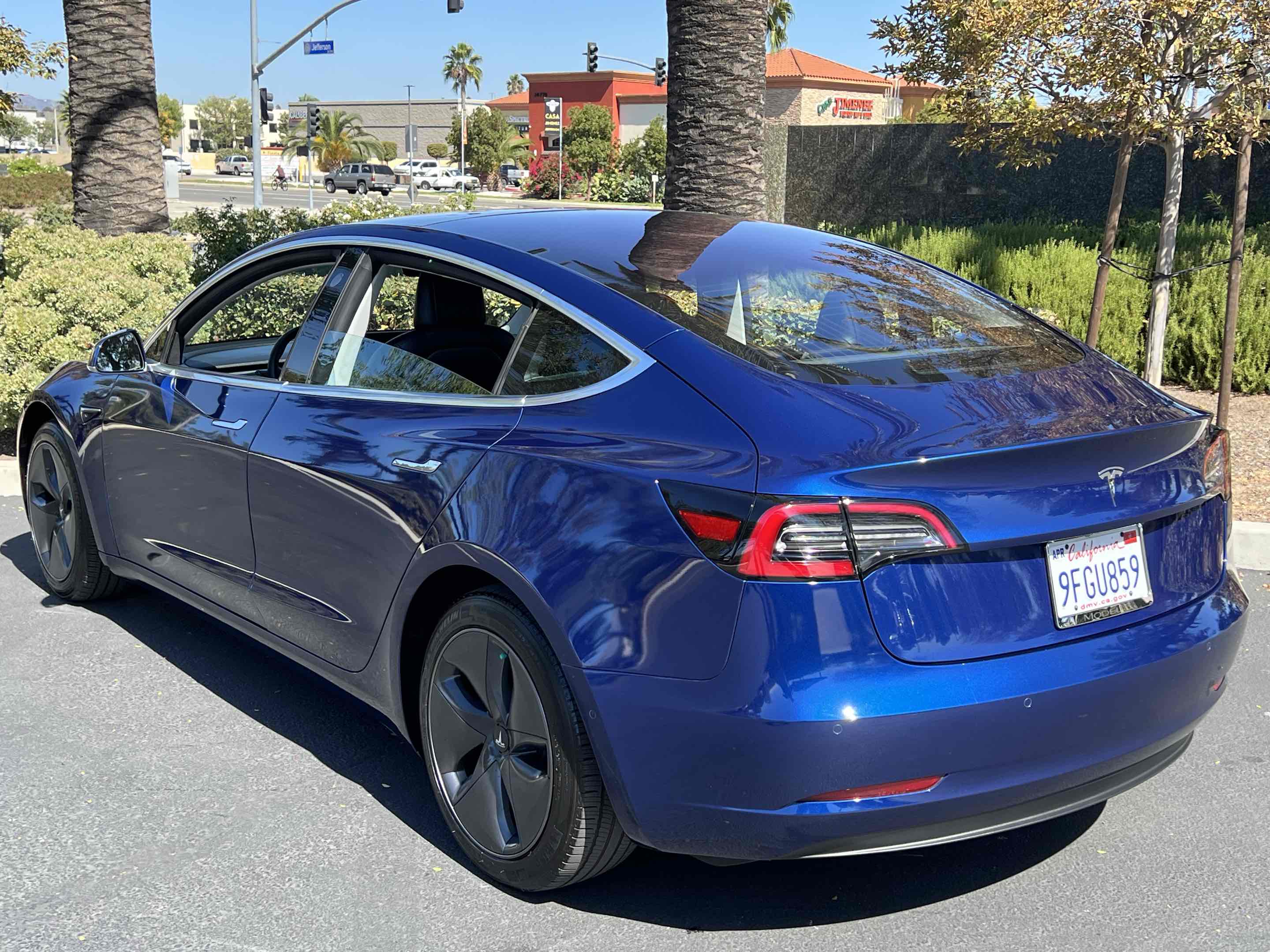 2018 Tesla Model 3 Long Range photo 2