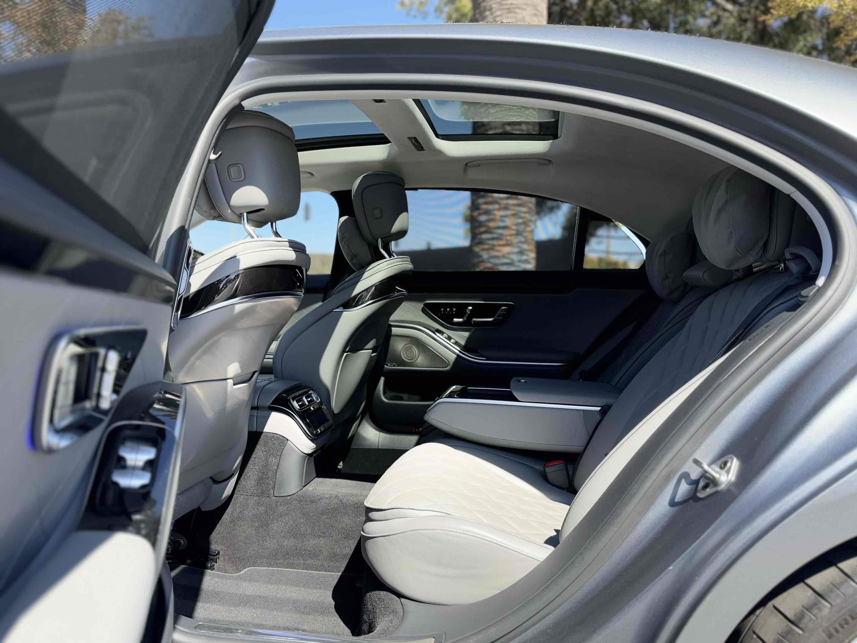 2022 Mercedes Benz S 500 4MATIC photo 4
