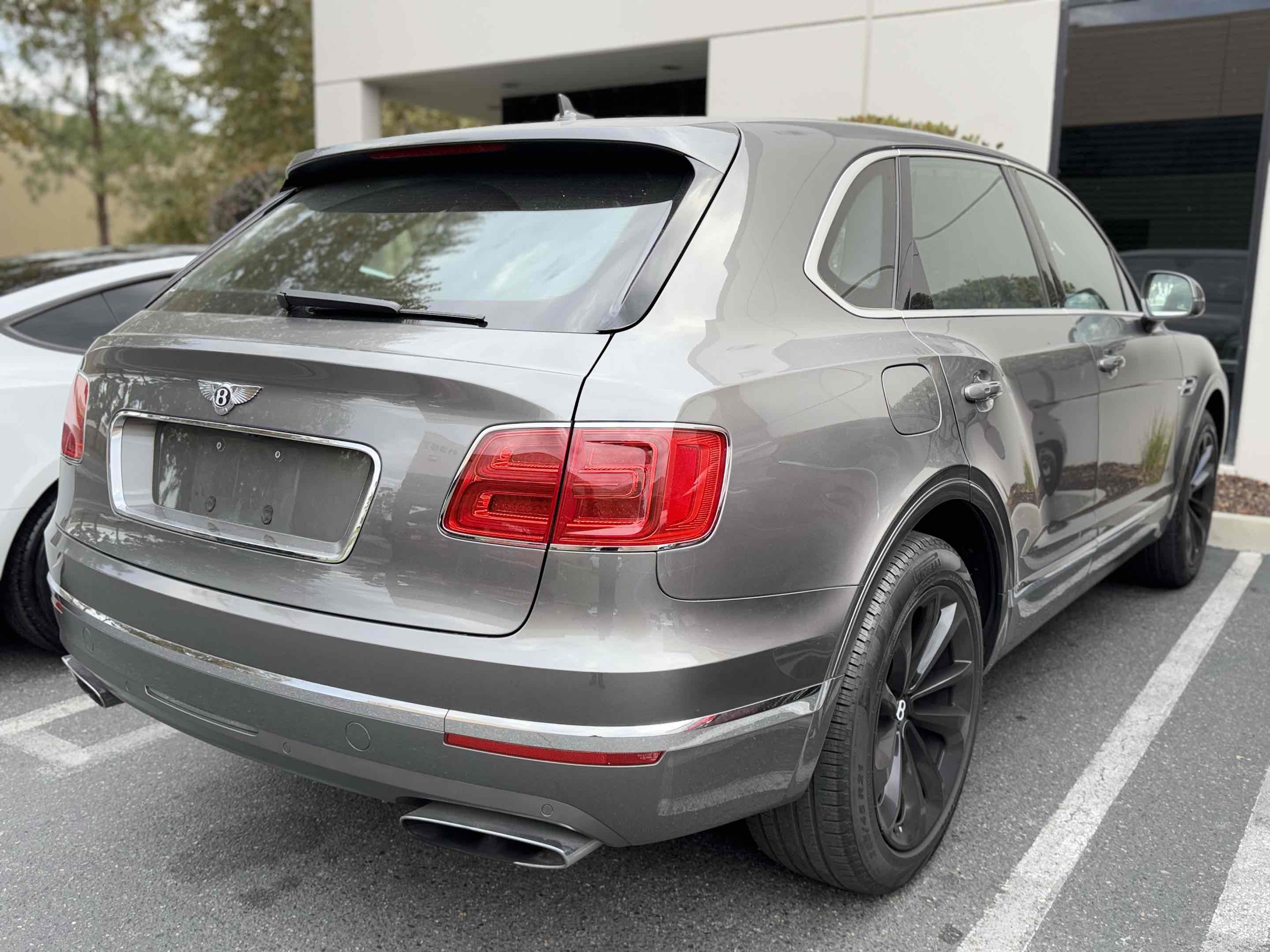 2018 Bentley Bentayga W12 photo 2