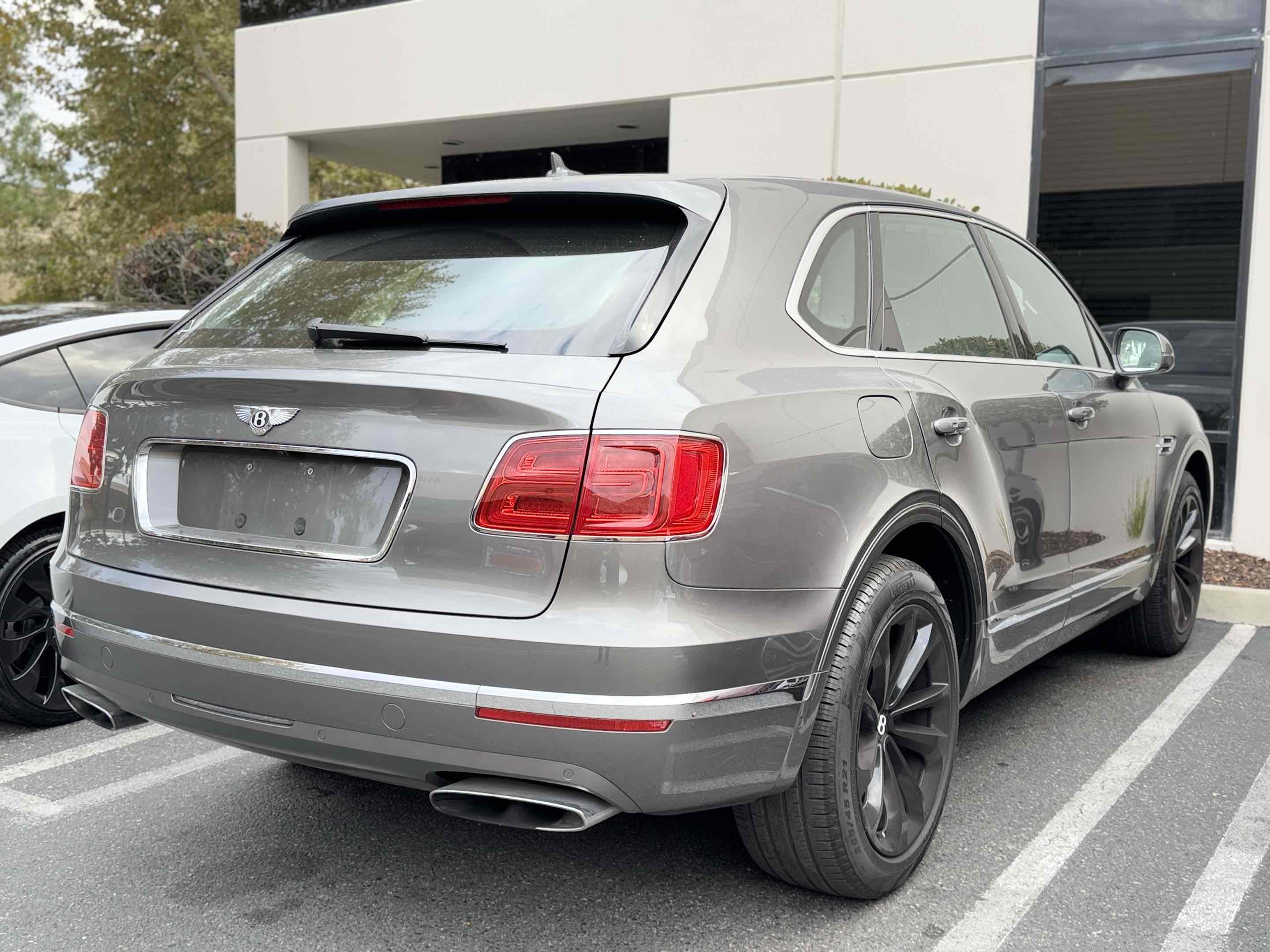 2018 Bentley Bentayga W12 photo 4
