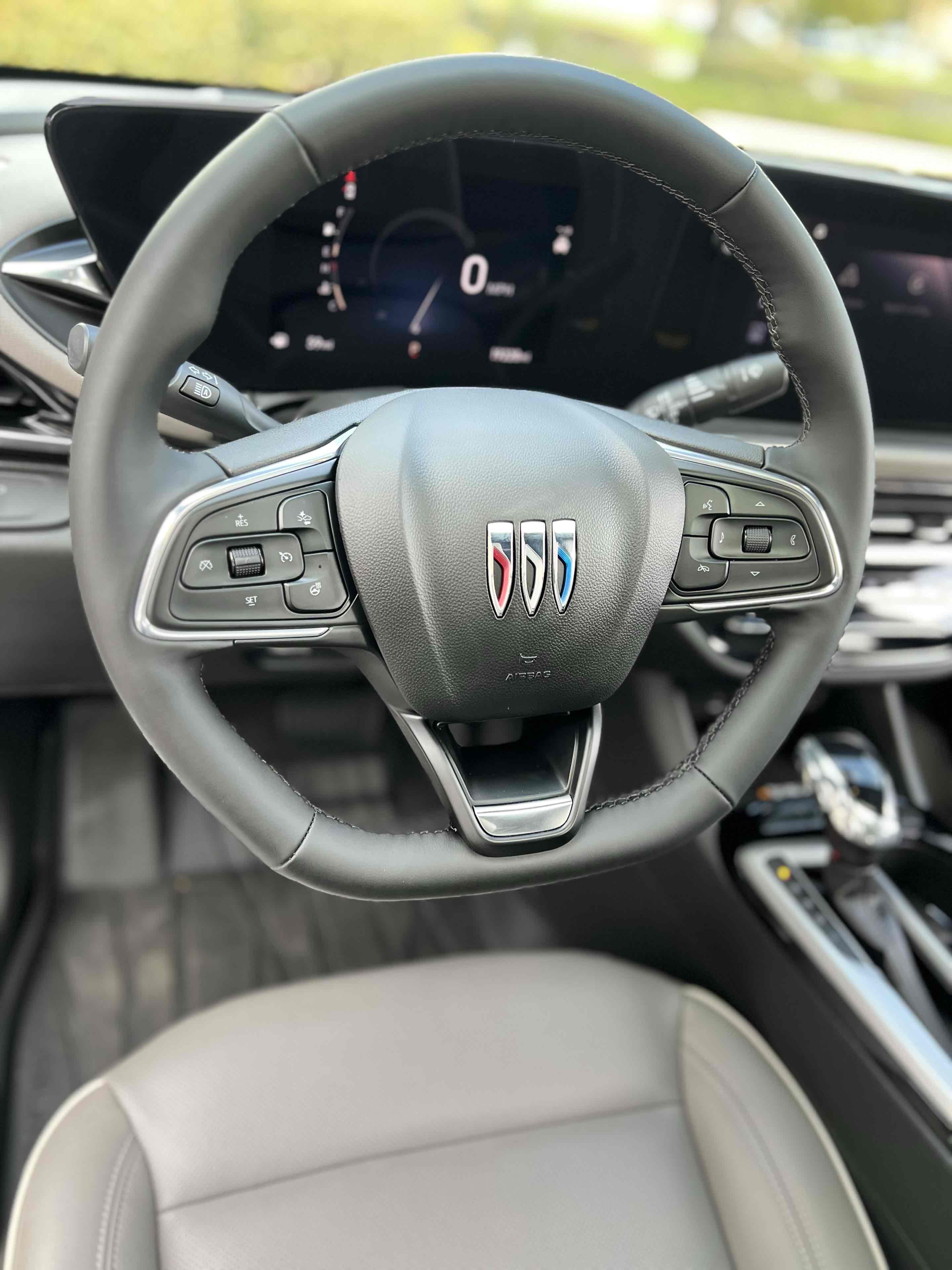 2024 Buick Envista Avenir photo 3