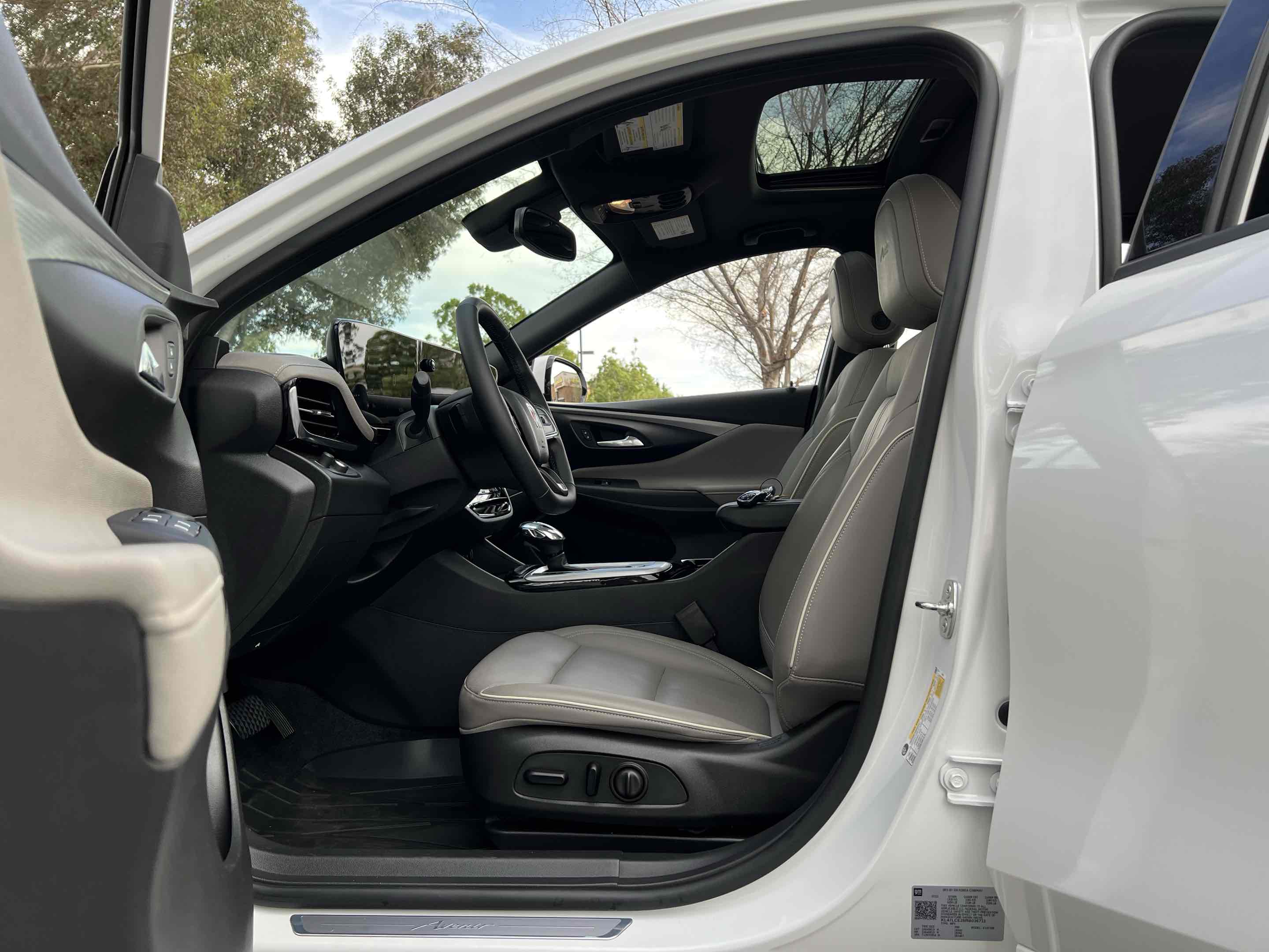 2024 Buick Envista Avenir photo 4