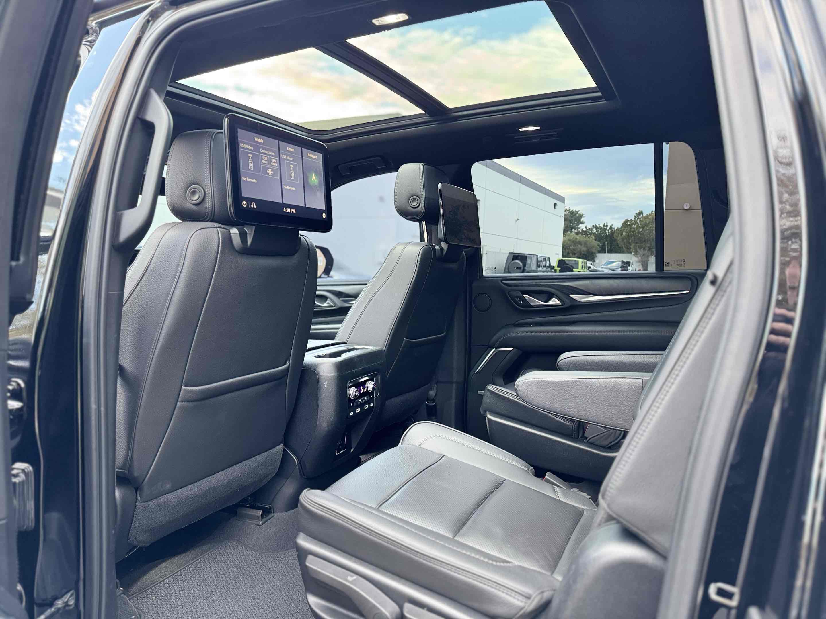 2021 Gmc Yukon XL Denali photo 4