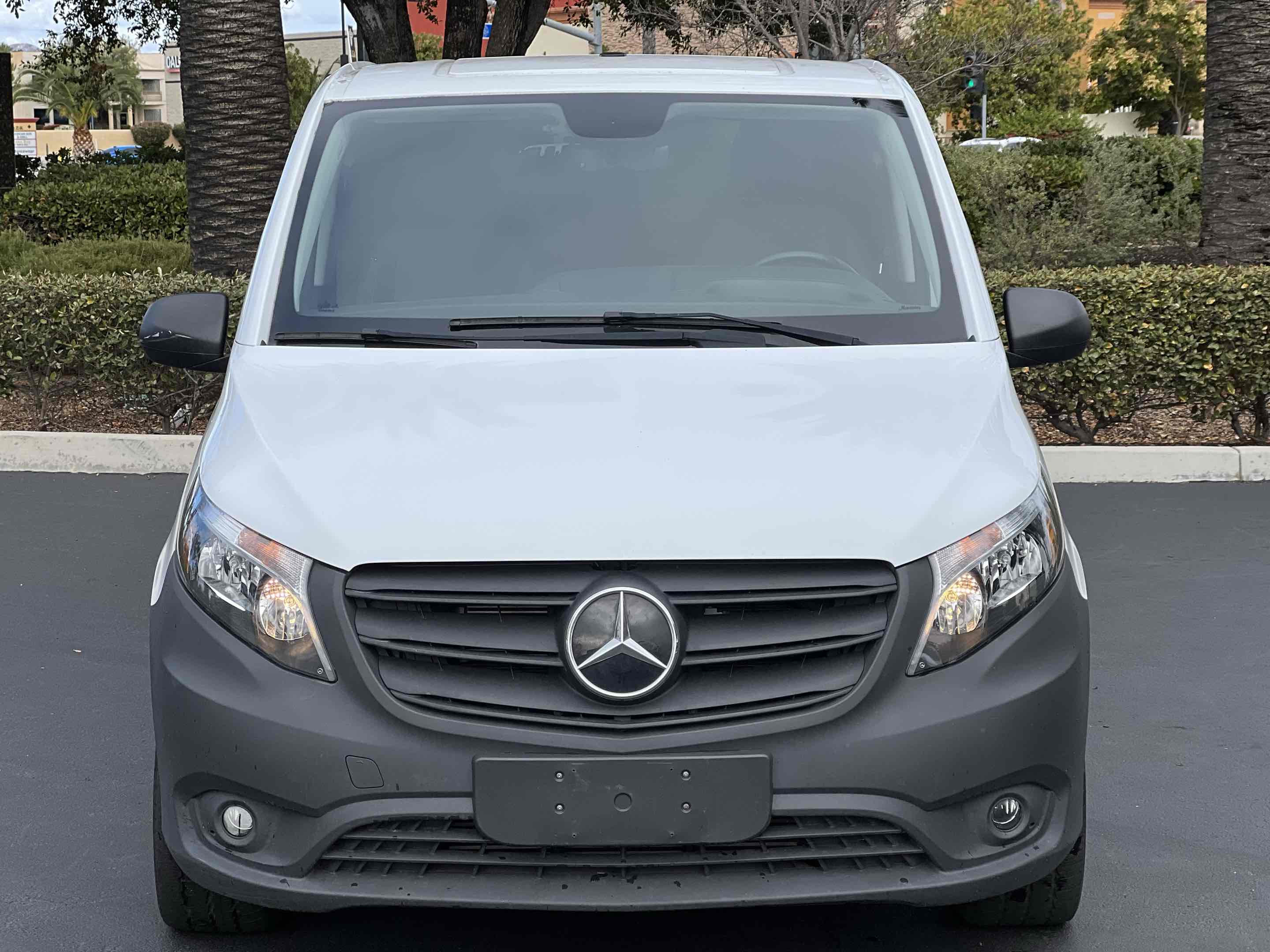 2022 Mercedes Benz Metris Cargo Van photo 3