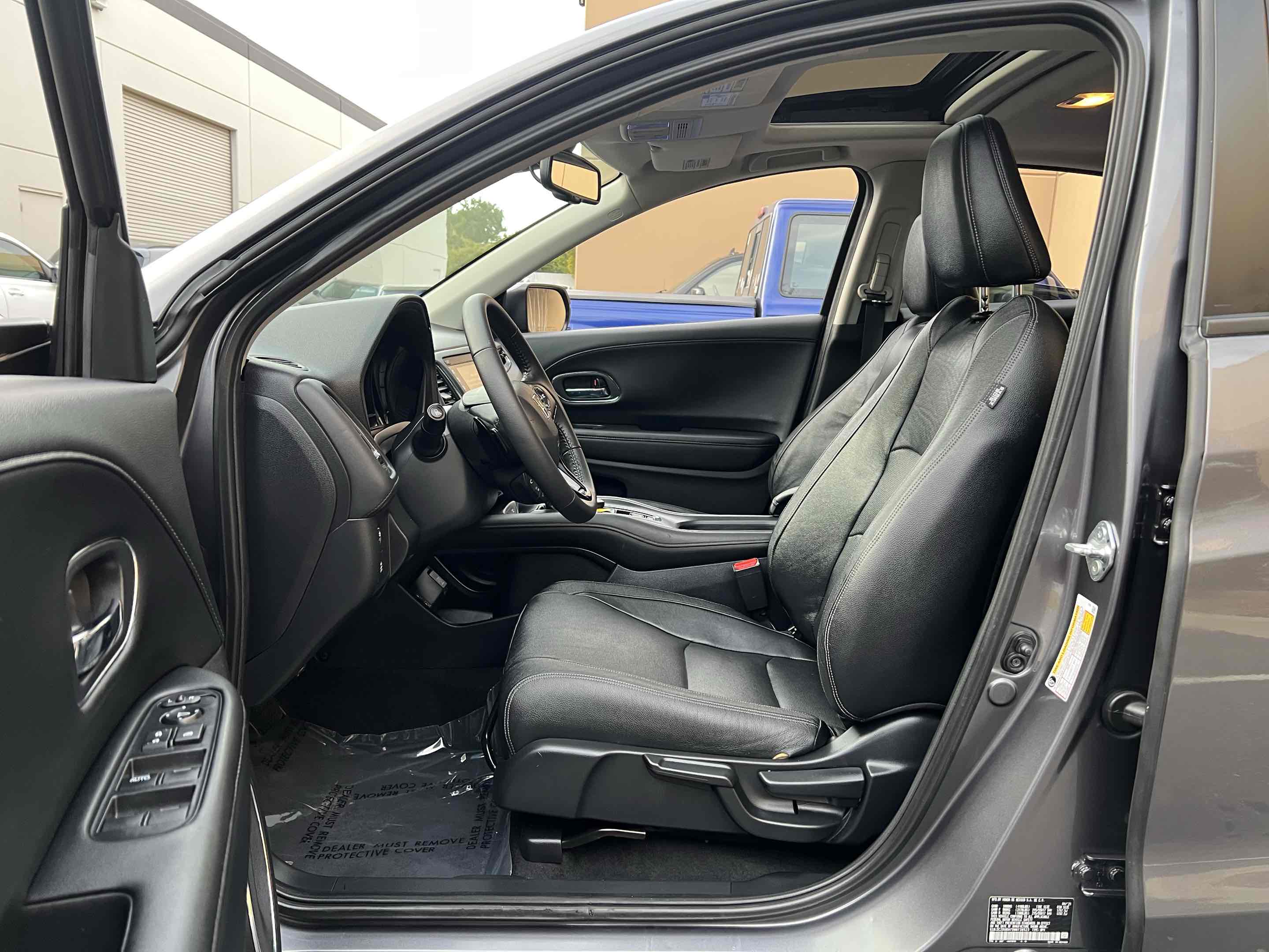 2021 Honda HR-V EX-L photo 4