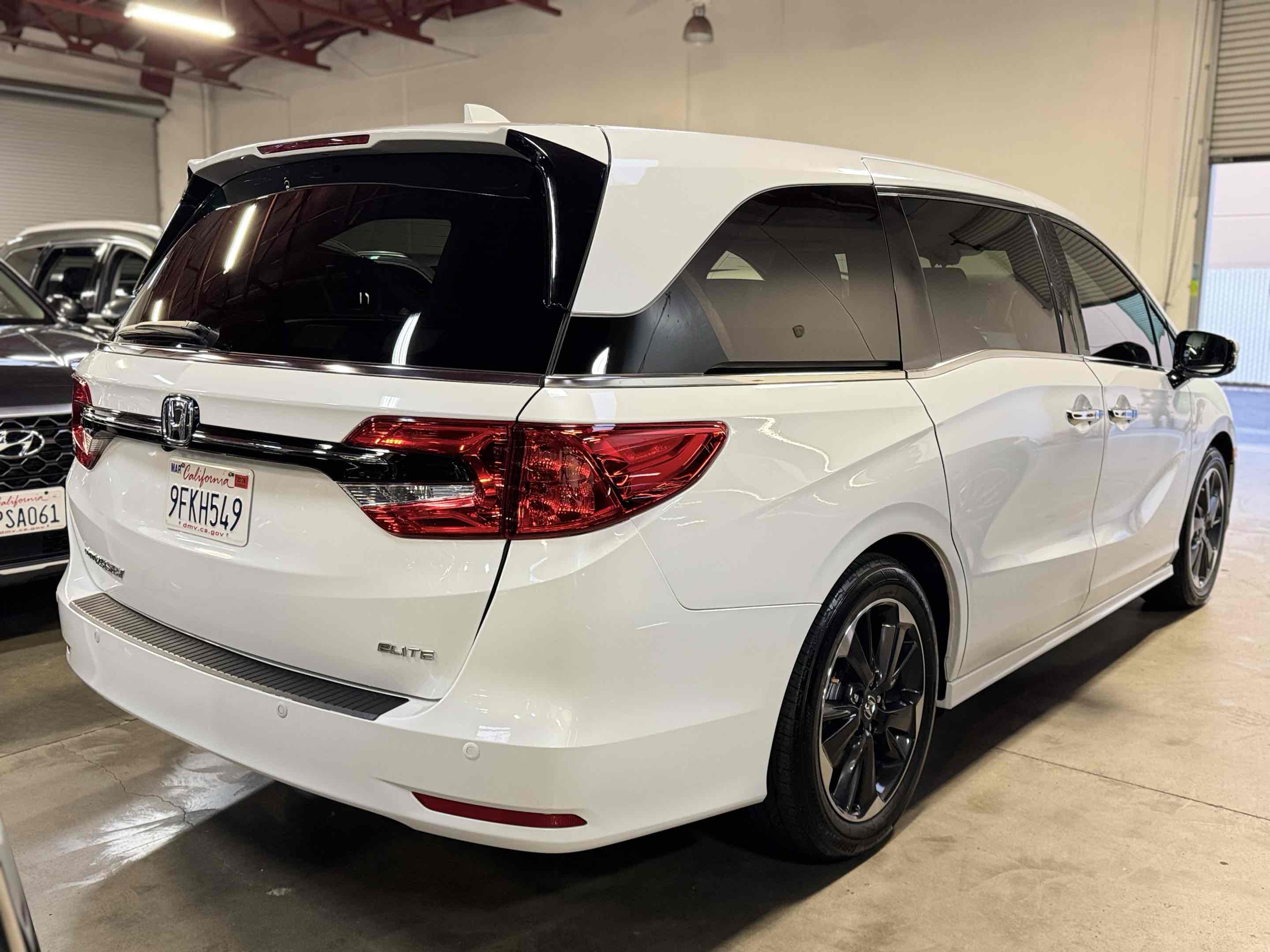 2023 Honda Odyssey Elite - Photo 28