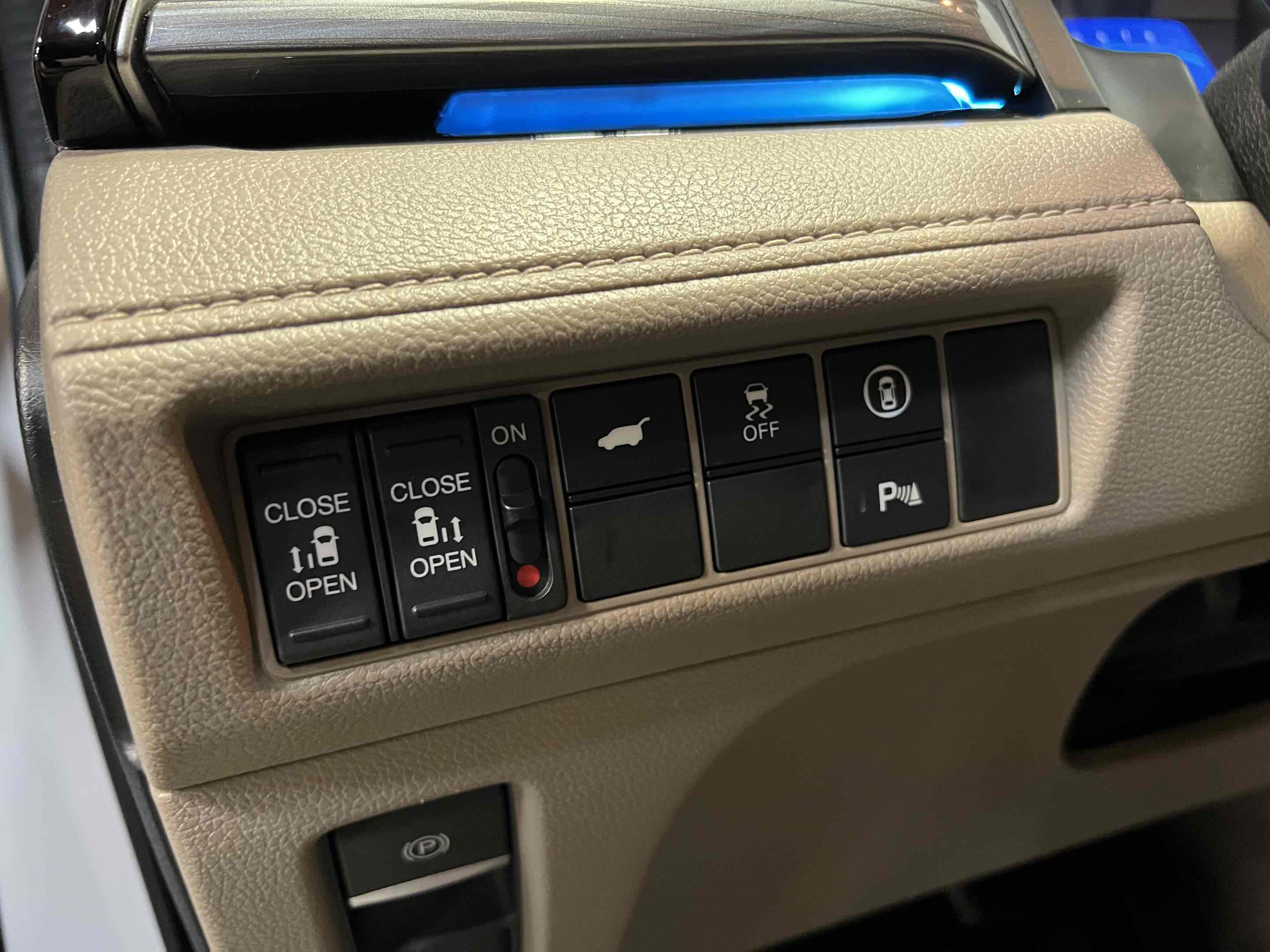 2023 Honda Odyssey Elite - Photo 33