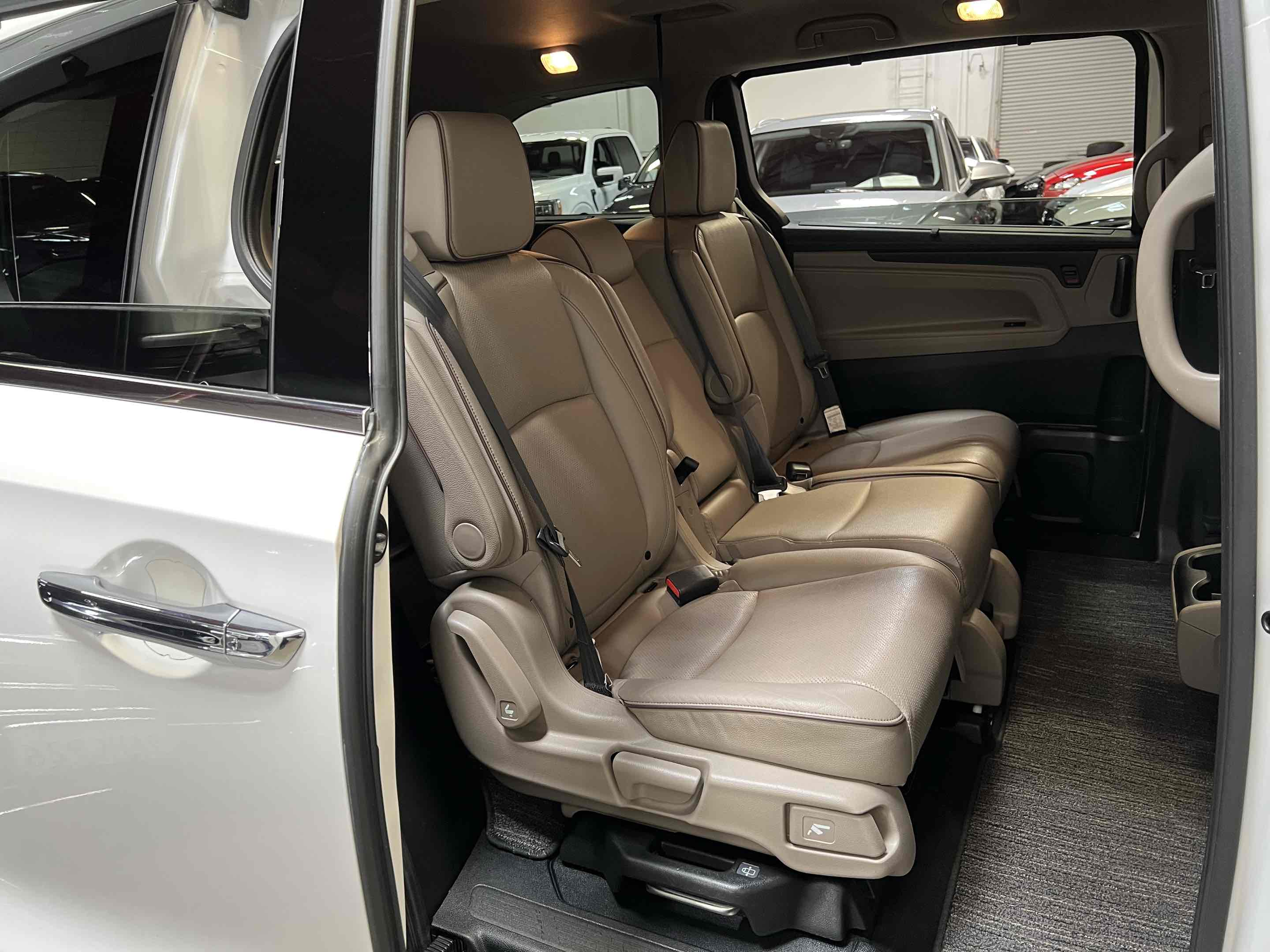 2023 Honda Odyssey Elite - Photo 40