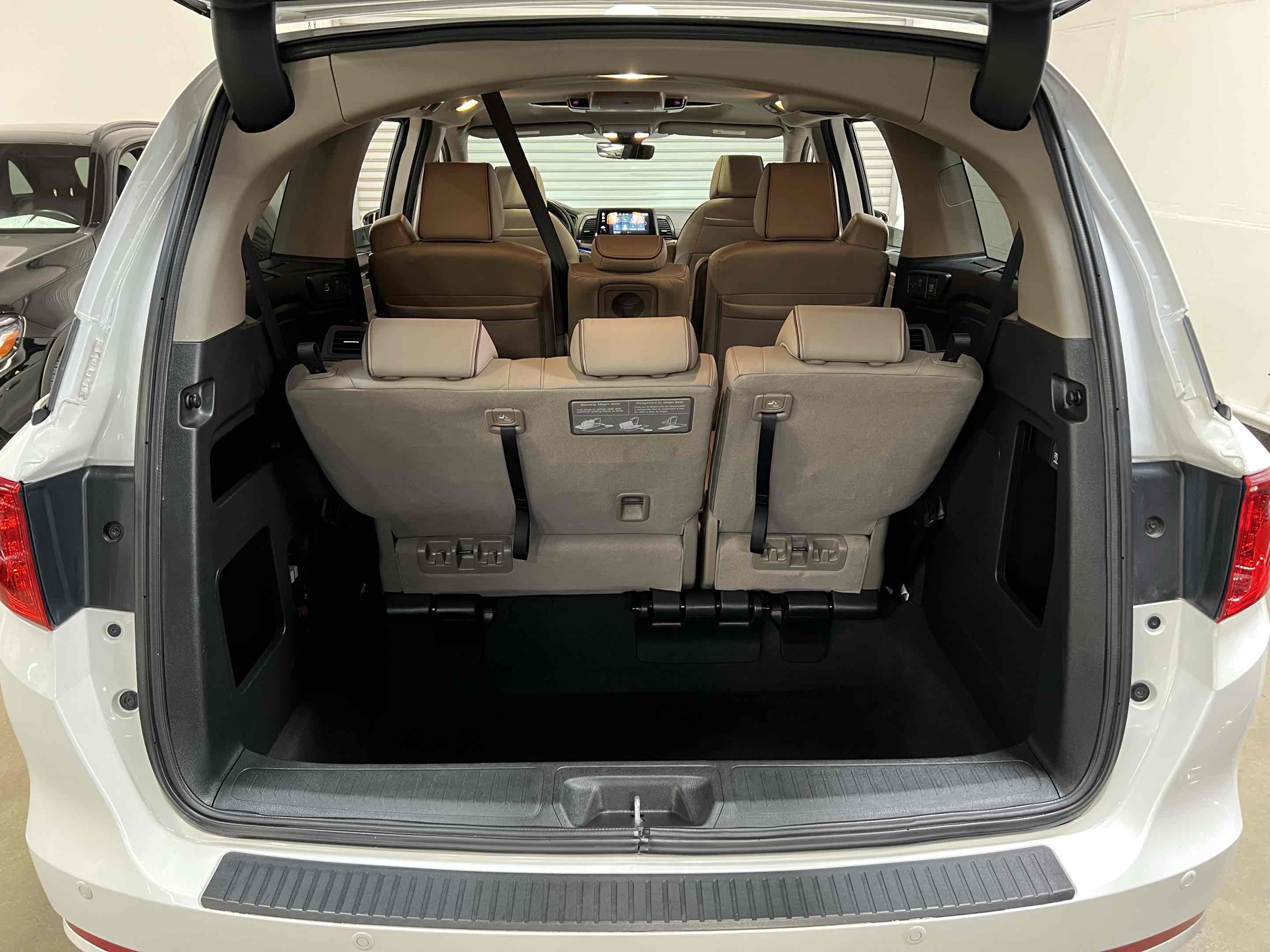 2023 Honda Odyssey Elite - Photo 71