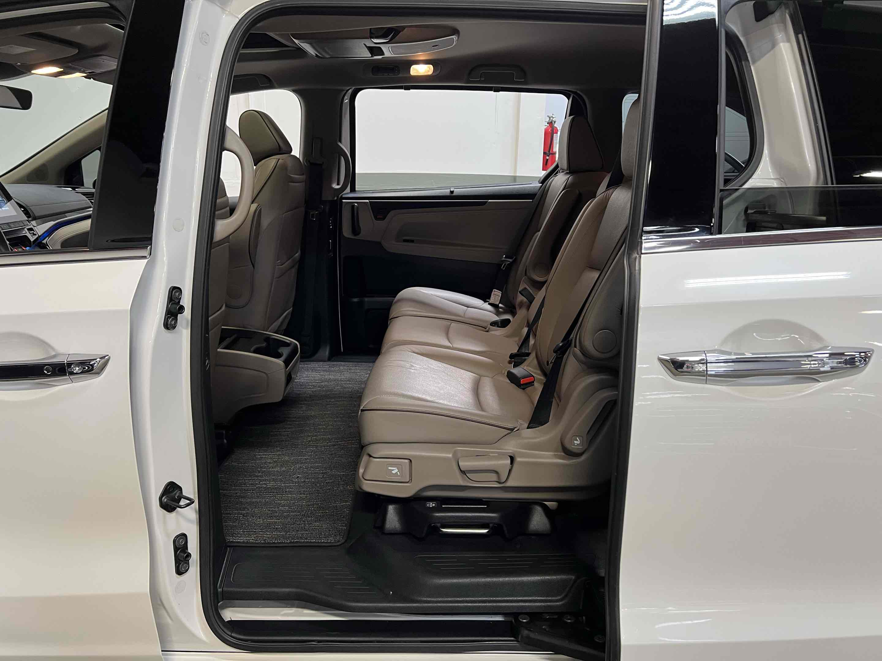 2023 Honda Odyssey Elite - Photo 35