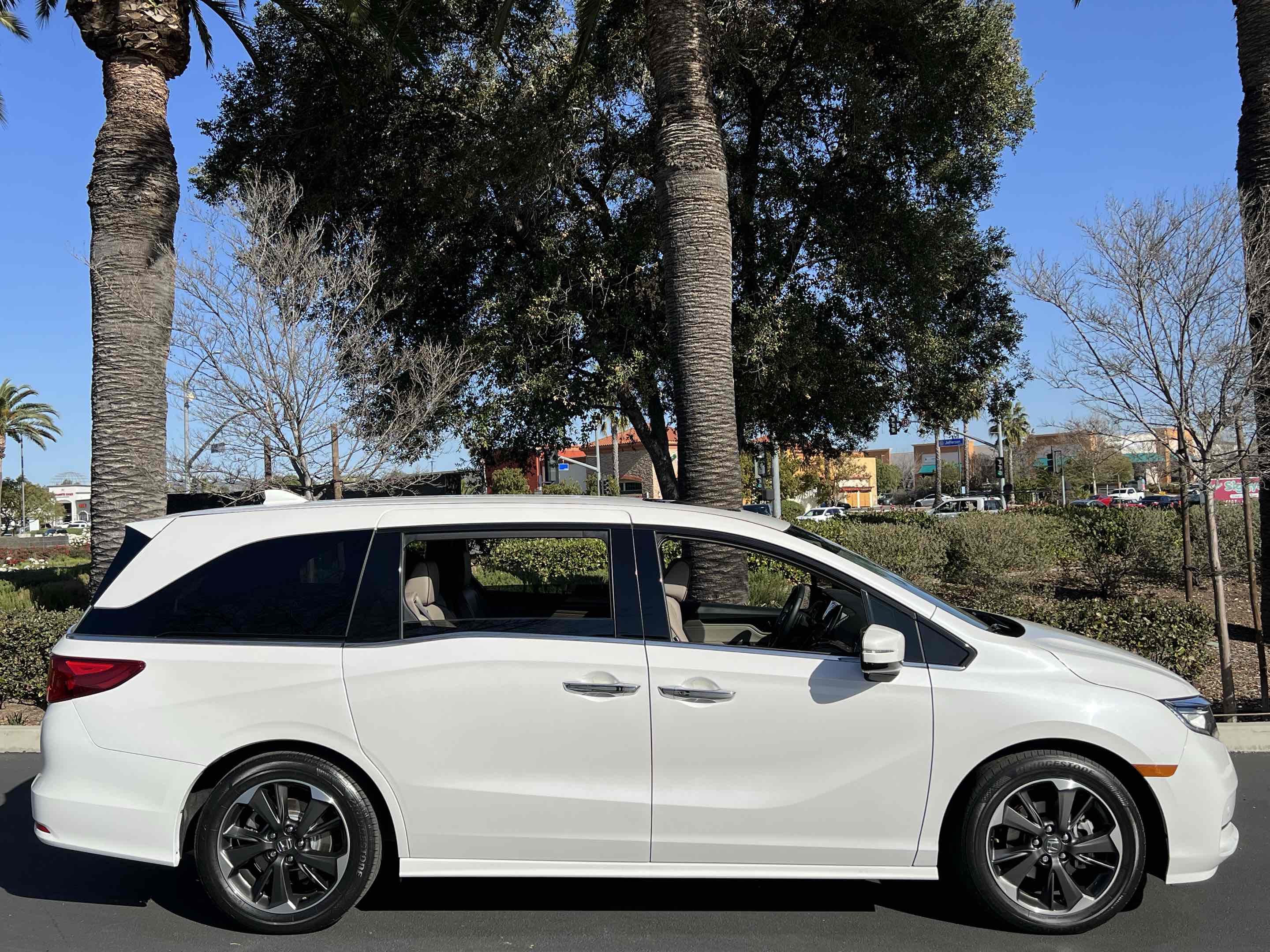 2023 Honda Odyssey Elite - Photo 19