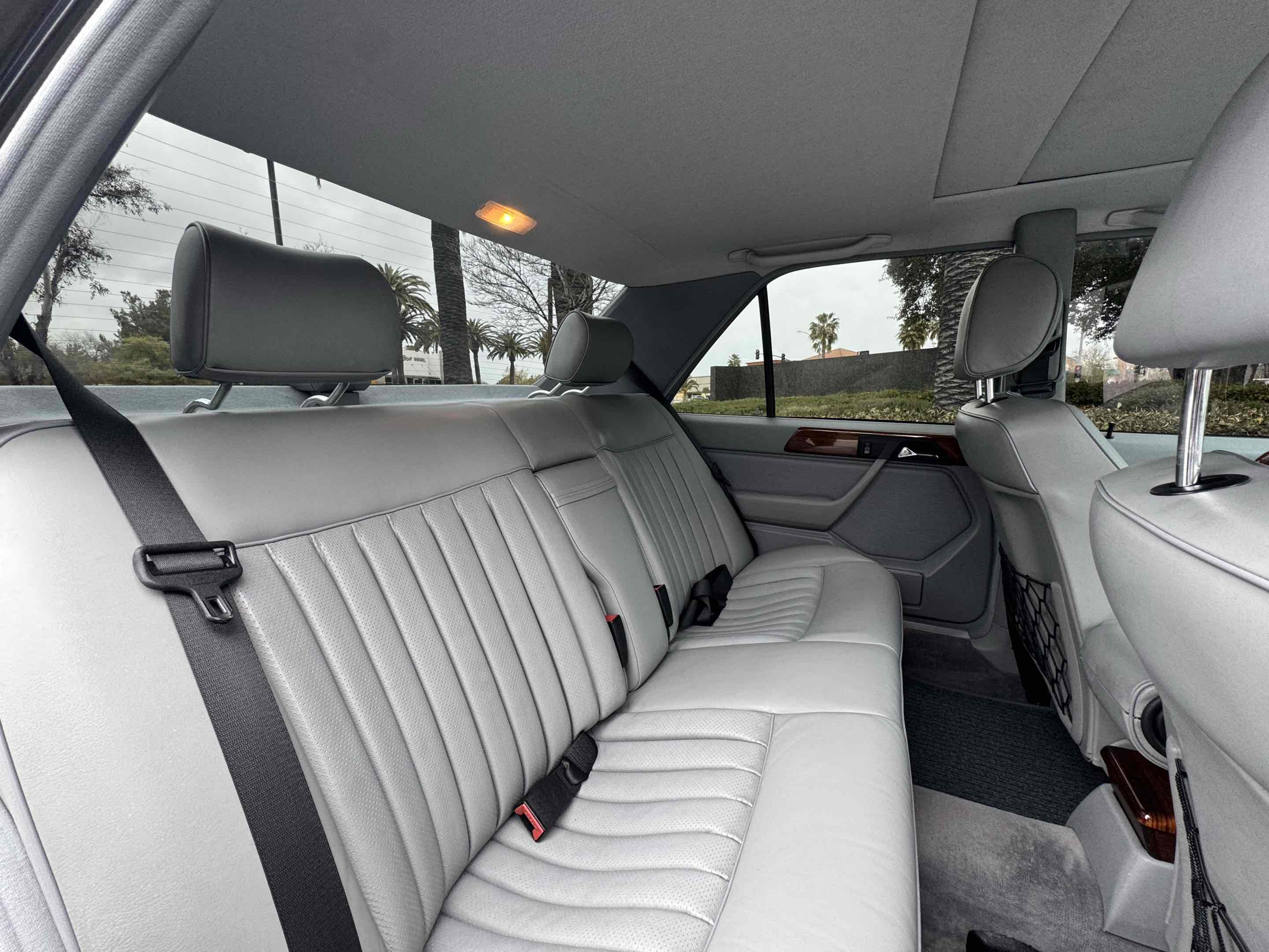 1987 Mercedes-Benz 300 - Photo 58