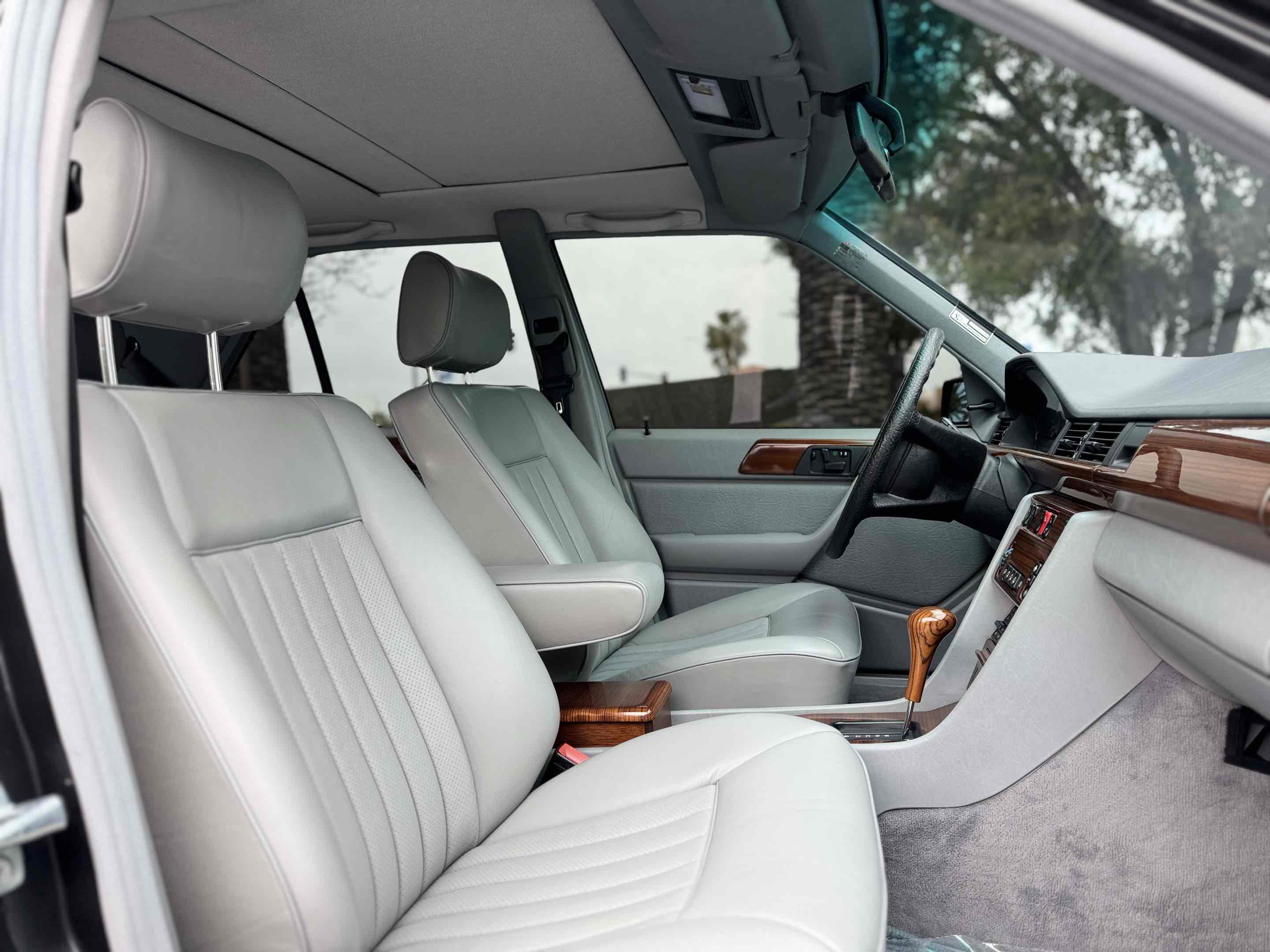 1987 Mercedes-Benz 300 - Photo 51