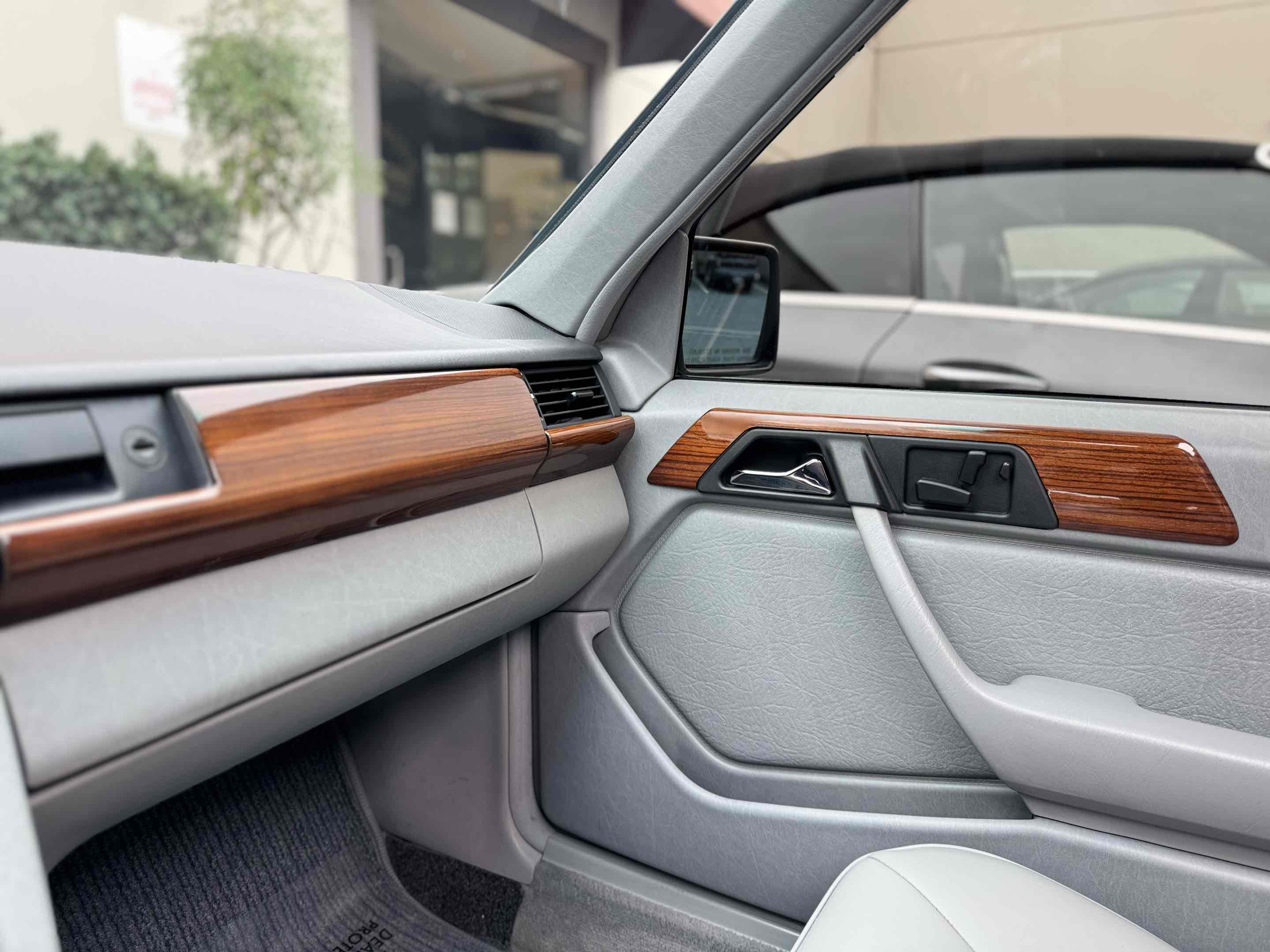 1987 Mercedes-Benz 300 - Photo 46