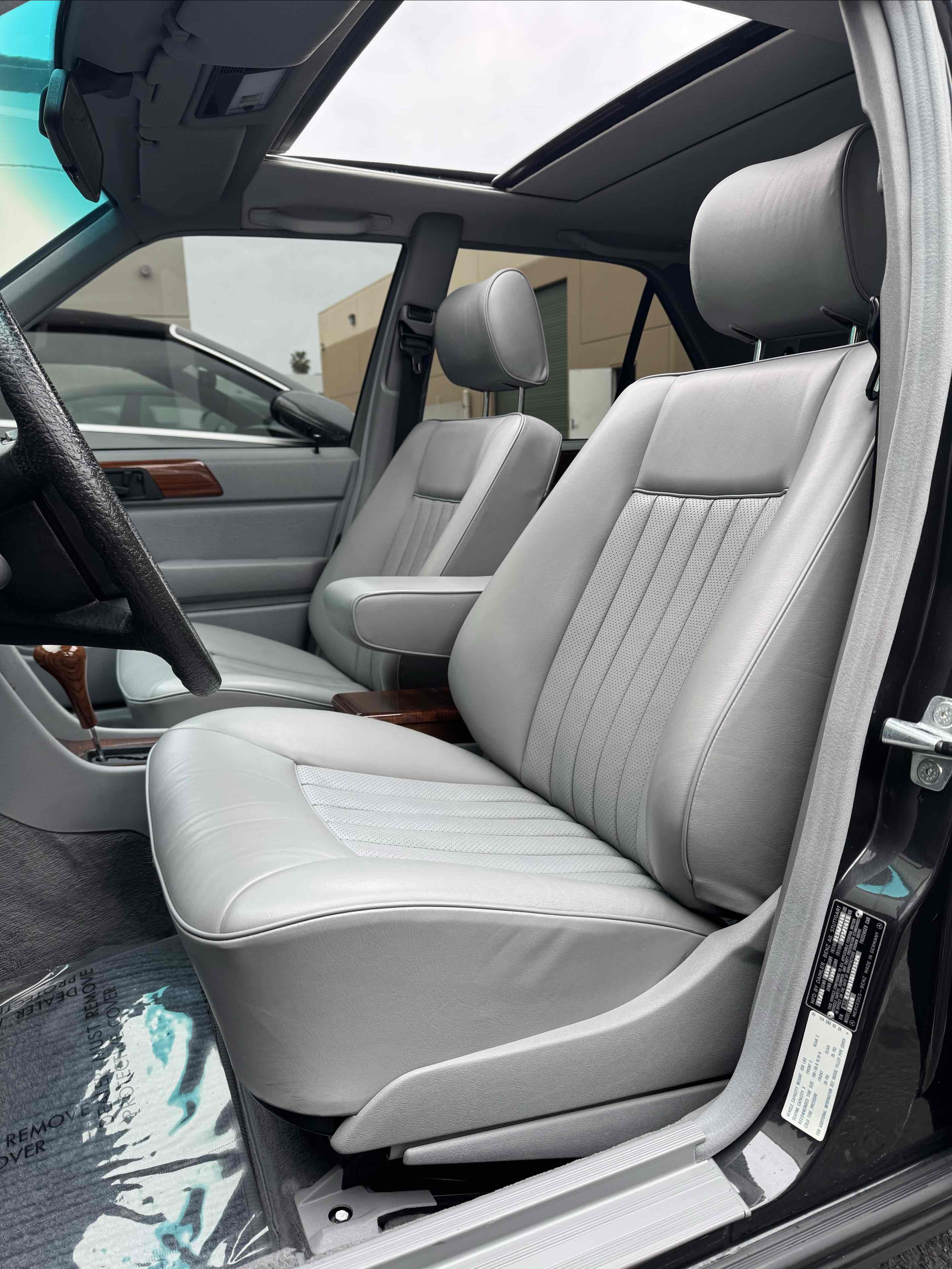 1987 Mercedes-Benz 300 - Photo 41