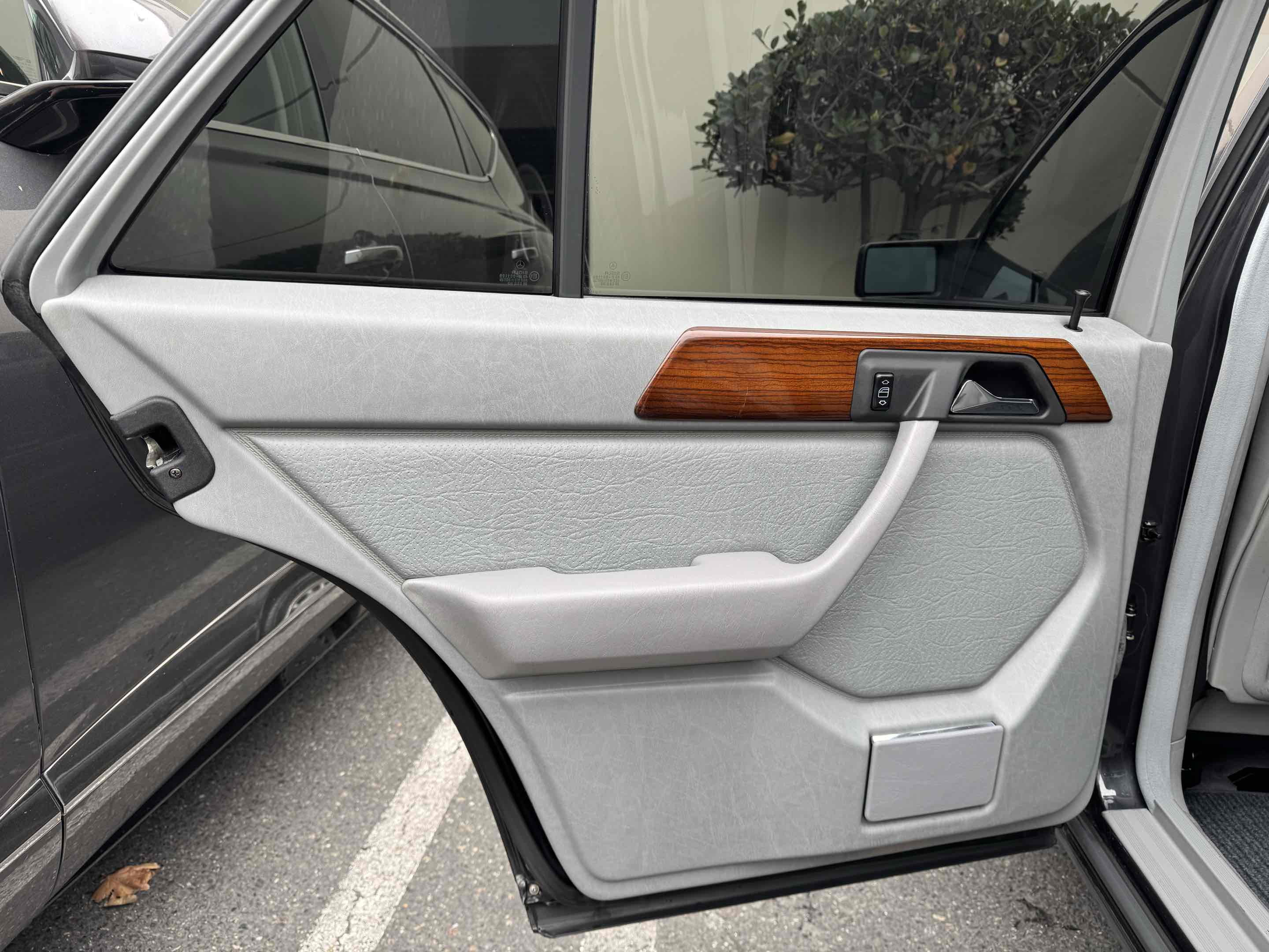 1987 Mercedes-Benz 300 - Photo 87