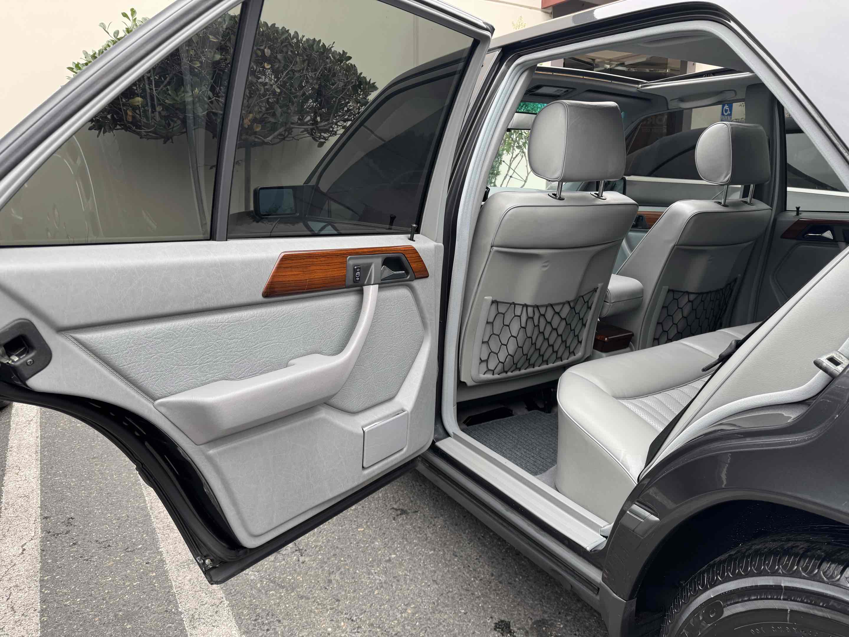 1987 Mercedes-Benz 300 - Photo 85