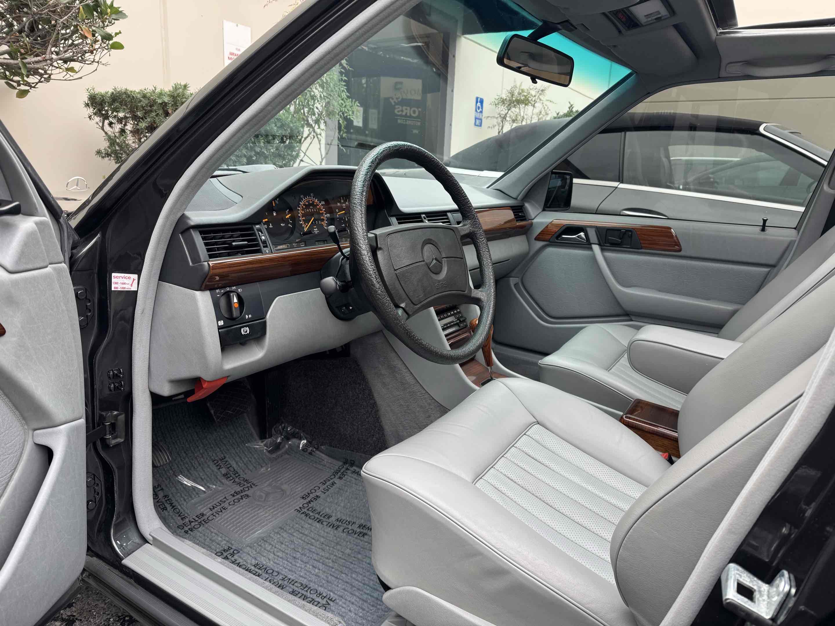 1987 Mercedes-Benz 300 - Photo 33