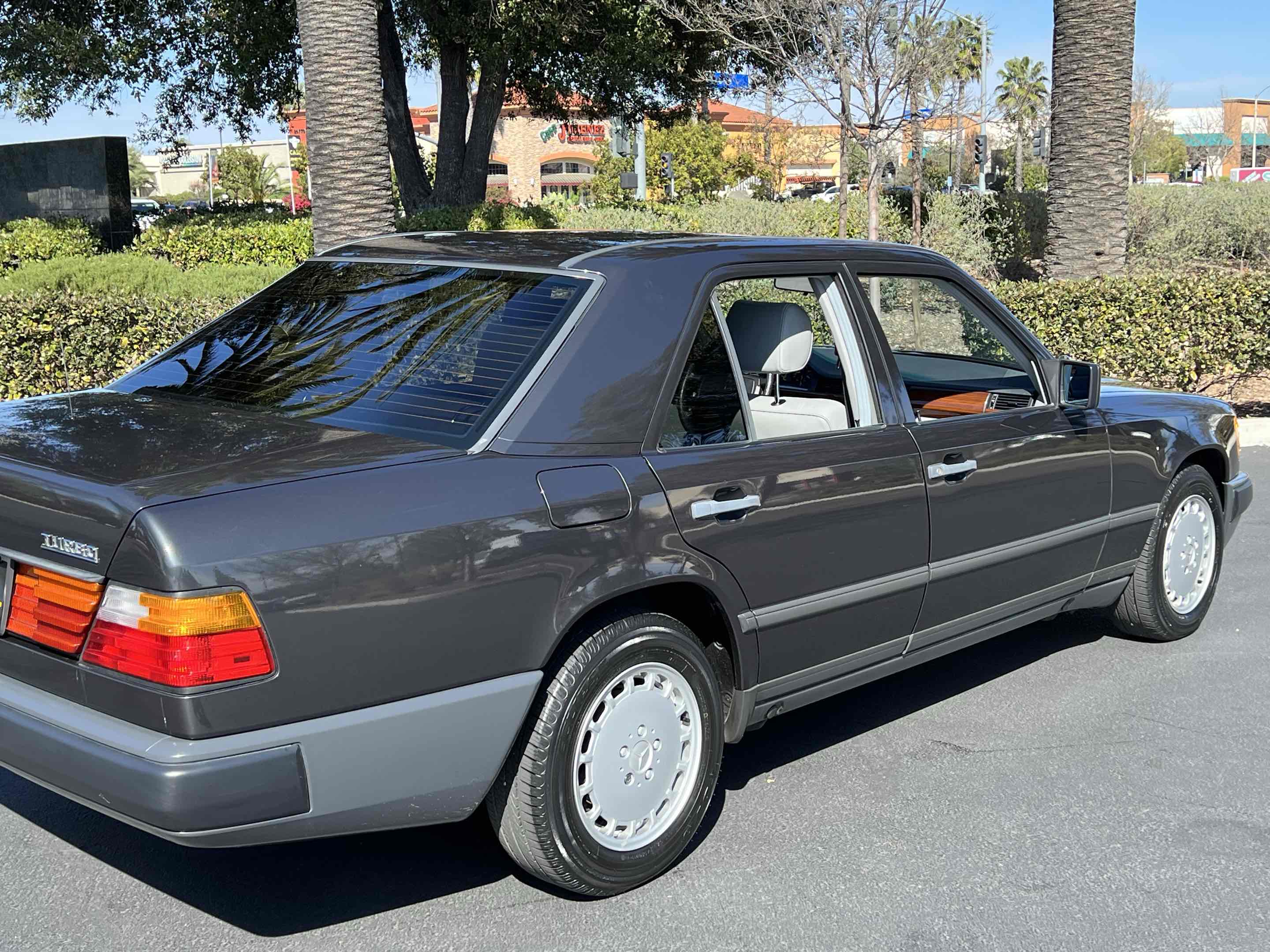 1987 Mercedes-Benz 300 - Photo 61