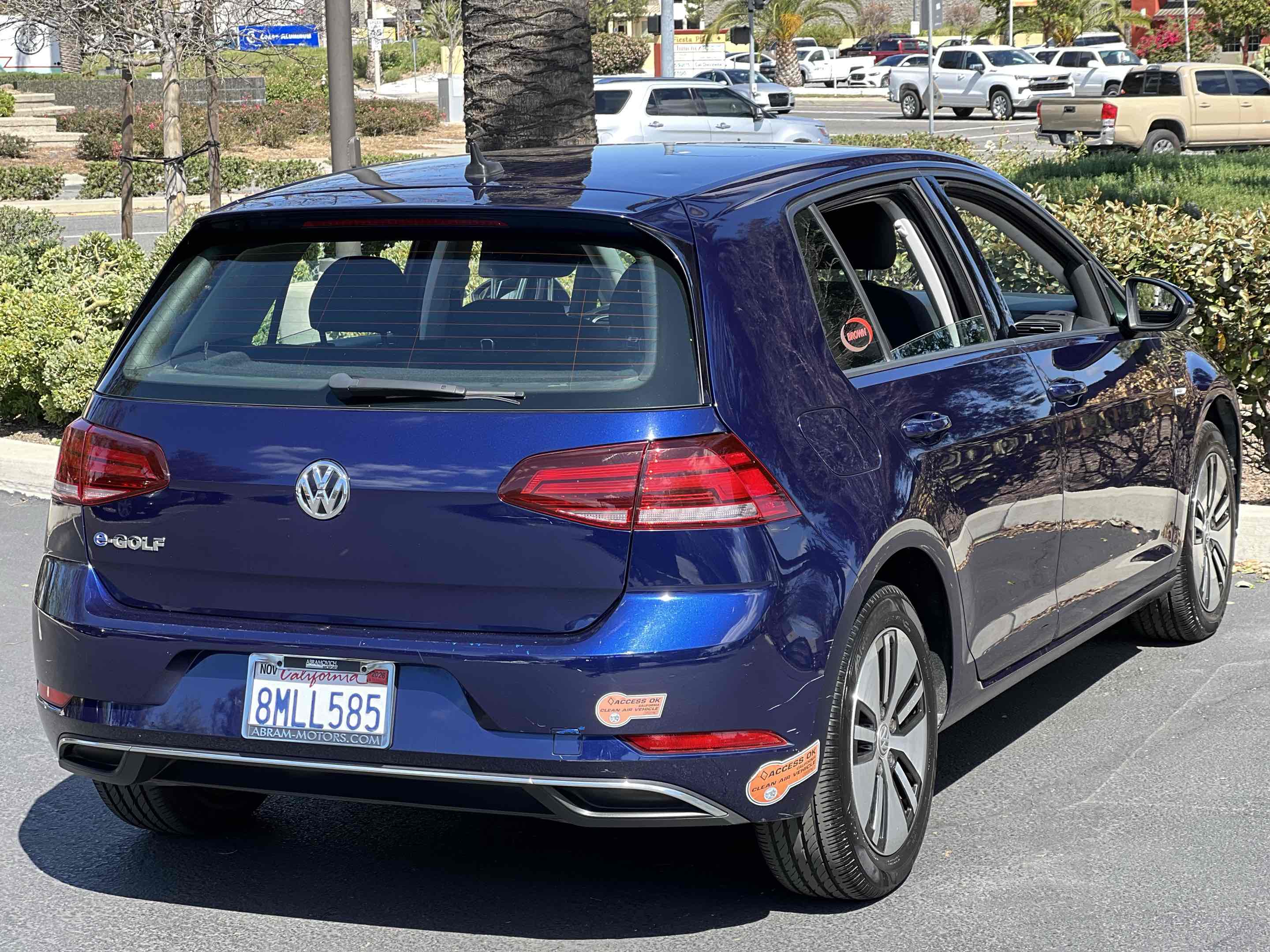Sold 2019 Volkswagen e-Golf SE - KEYLESS START - PRICED TO SELL in