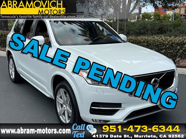 Ice White 2018 Volvo XC90 T6 Momentum AWD SUV / Crossover All-Wheel Drive Automatic