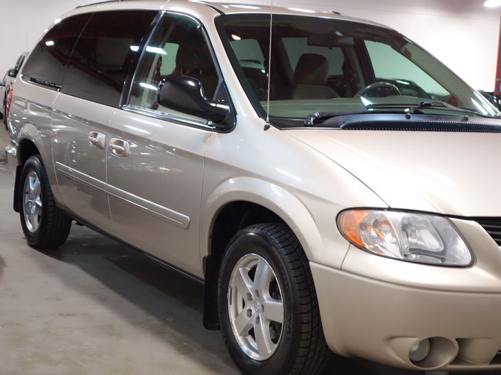 Sold 2005 Dodge Caravan SXT- FRESH TRADE-IN - PRICED TO SELL in