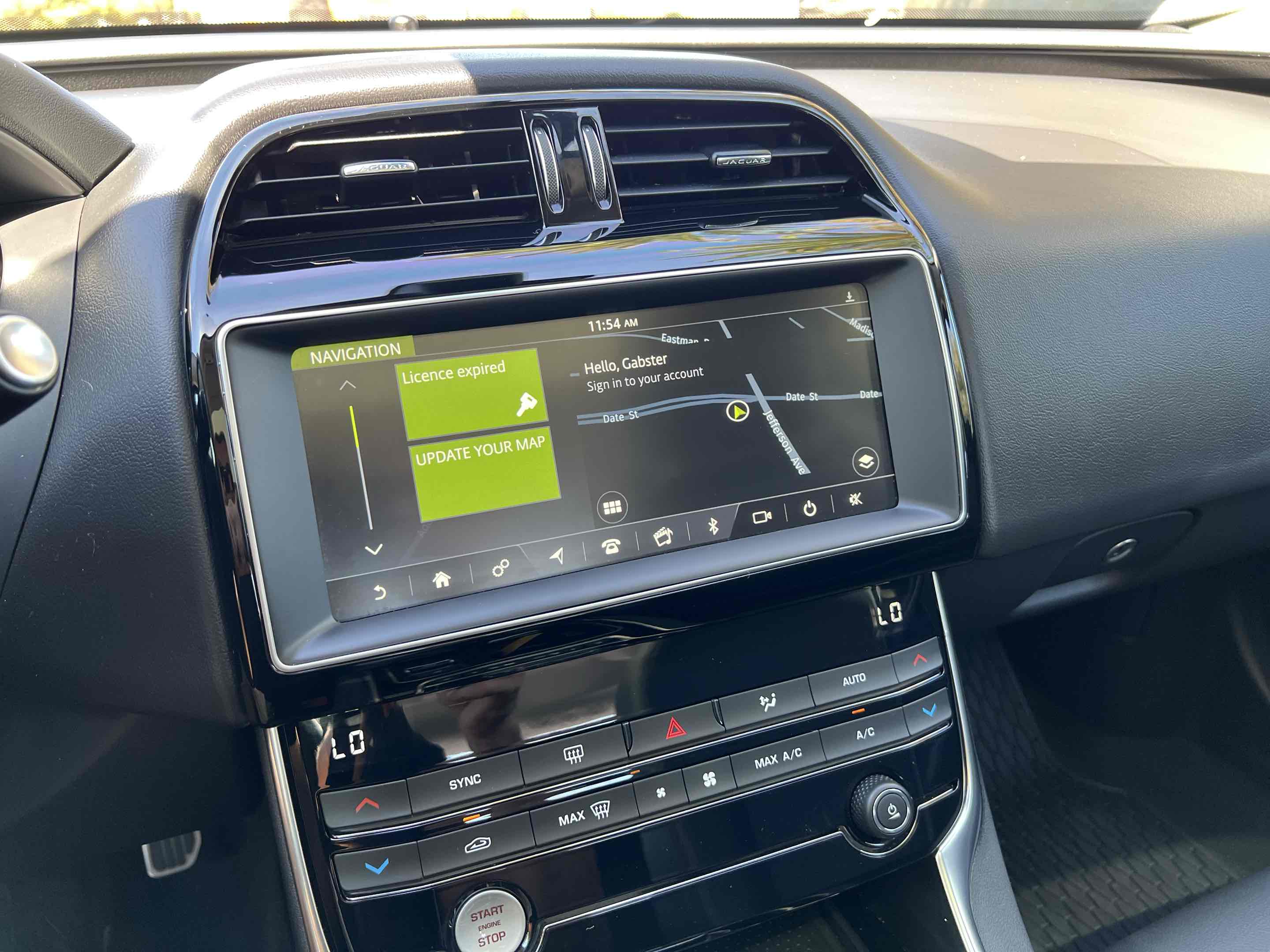 2019 Jaguar XE photo 43