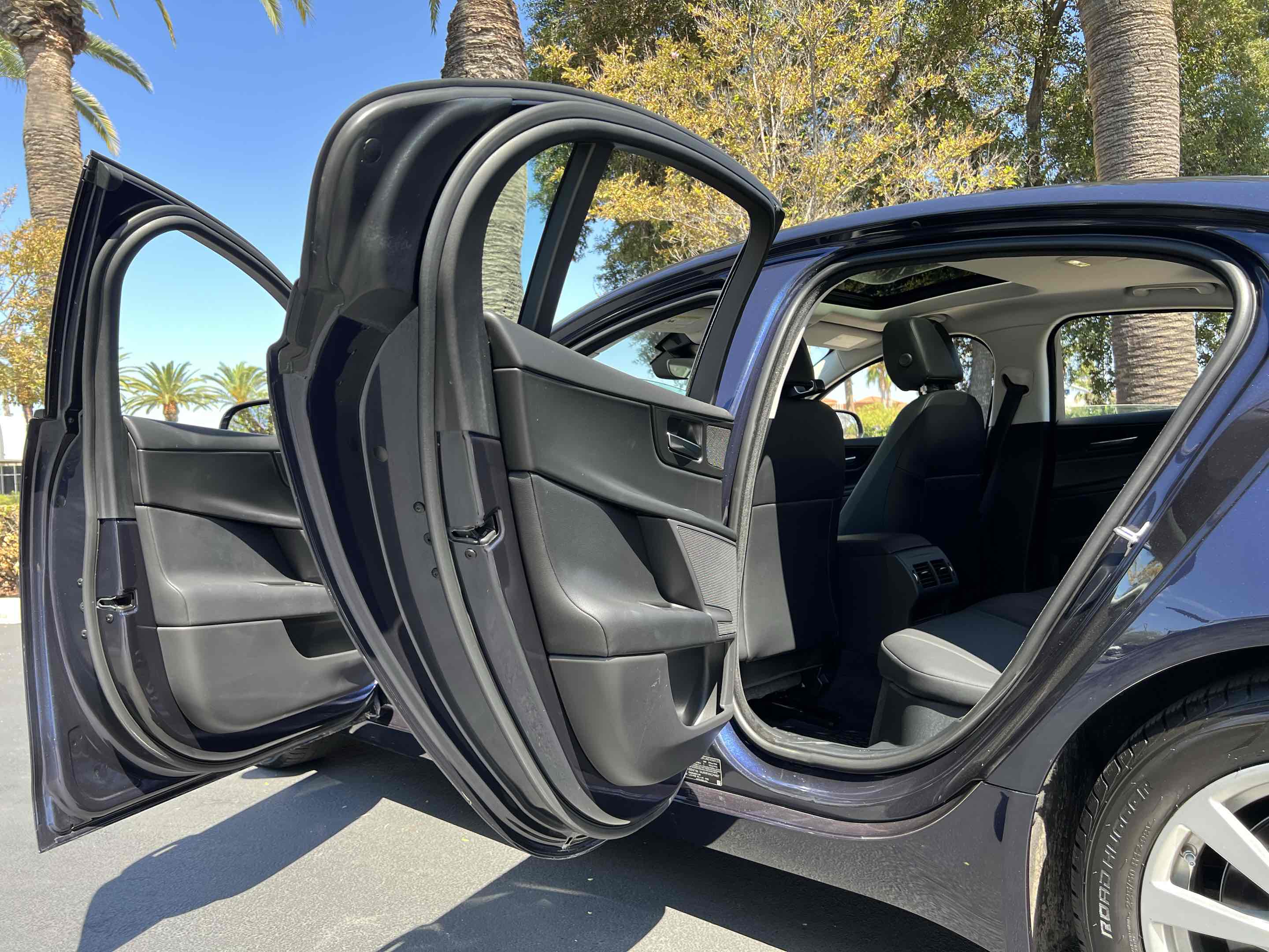 2019 Jaguar XE photo 63
