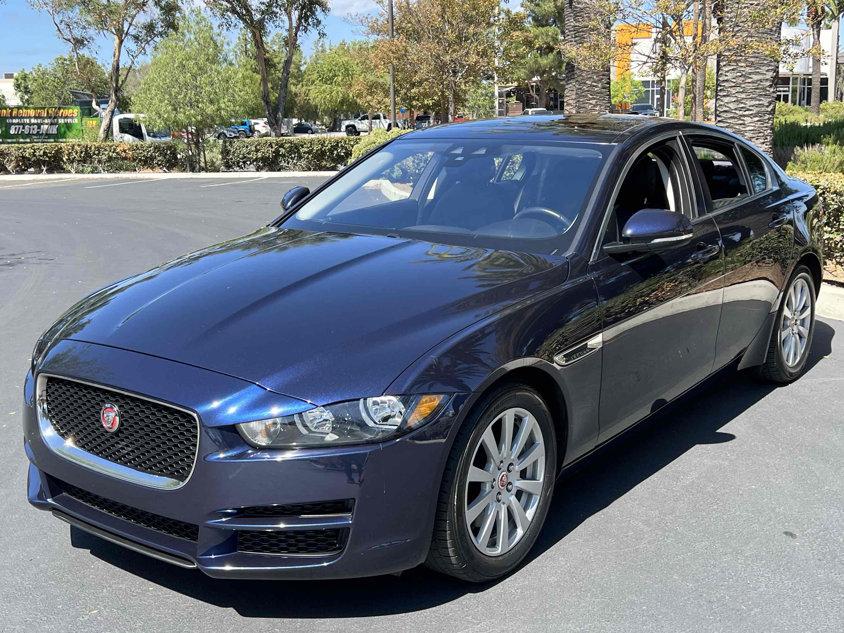 2019 Jaguar XE photo 11