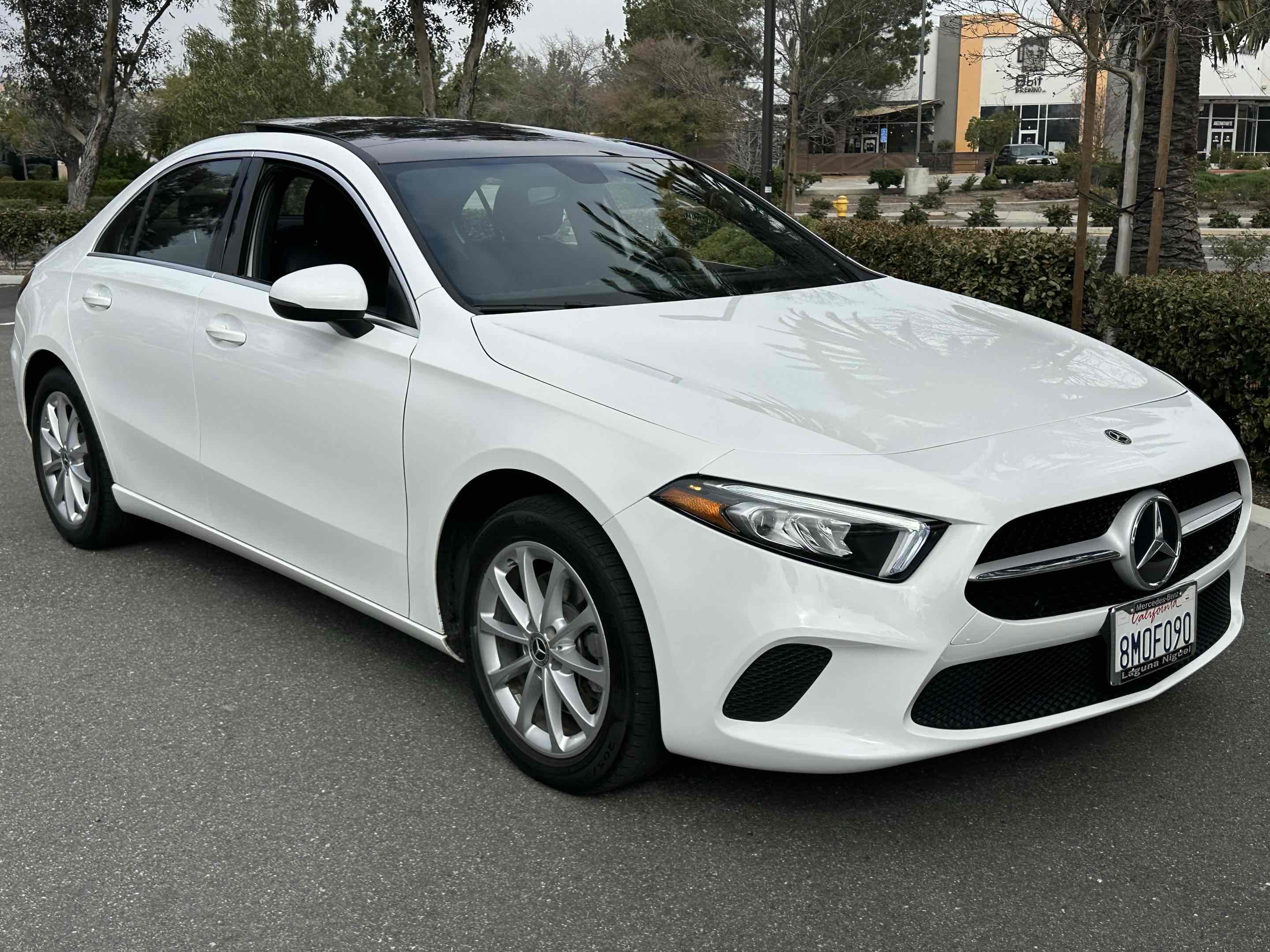 2019 Mercedes-Benz A 220 Sedan - BLIND SPOT ASSIST - BLACK HEADLINER