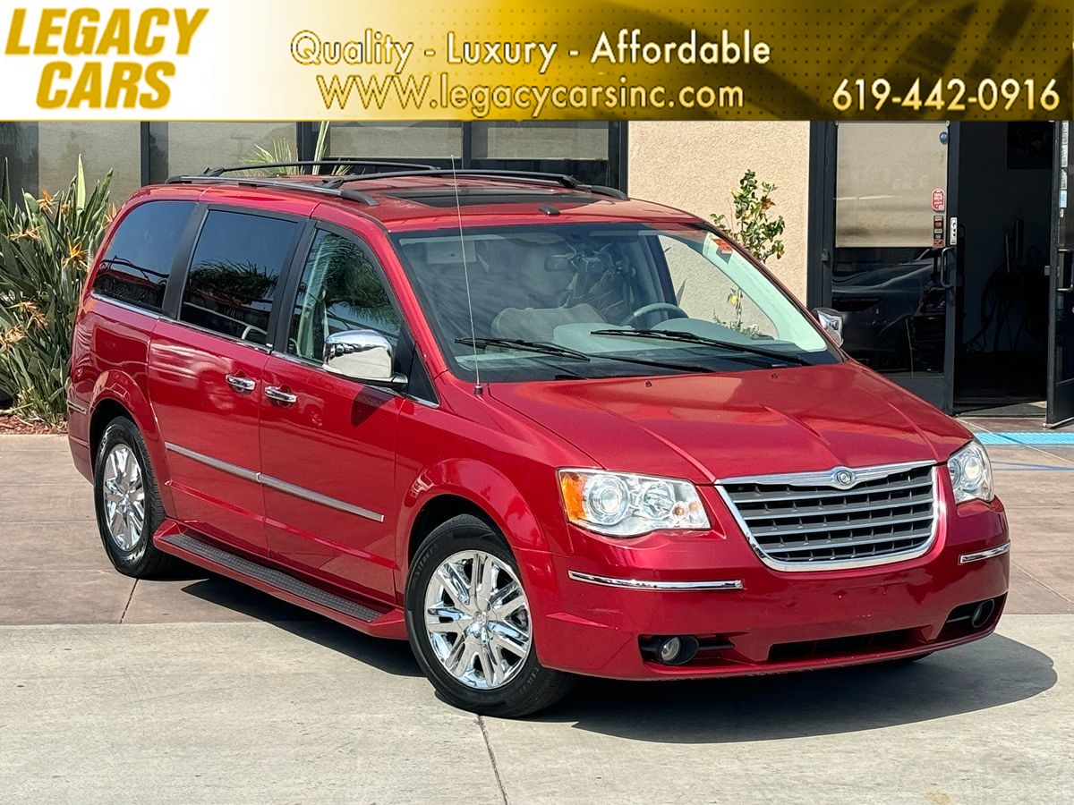 Sold 2010 Chrysler Town Country Limited LOW MILES W