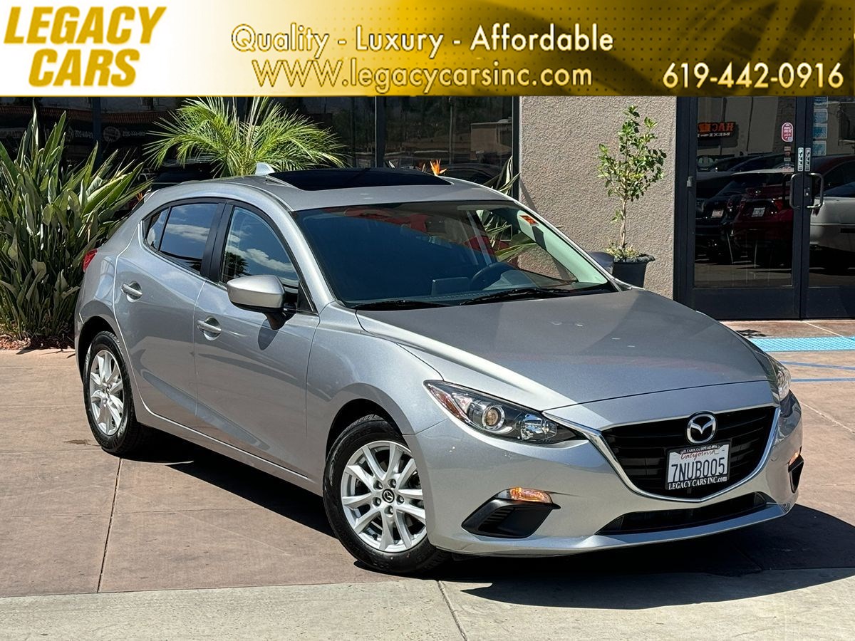 2014 Mazda Mazda3 i Touring Hatchback LOW MILES W/ BOSE SOUND SYSTEM