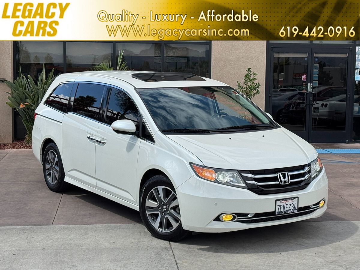 2016 Honda Odyssey Touring Elite W/ ENTERTAINMENT / LEATHER