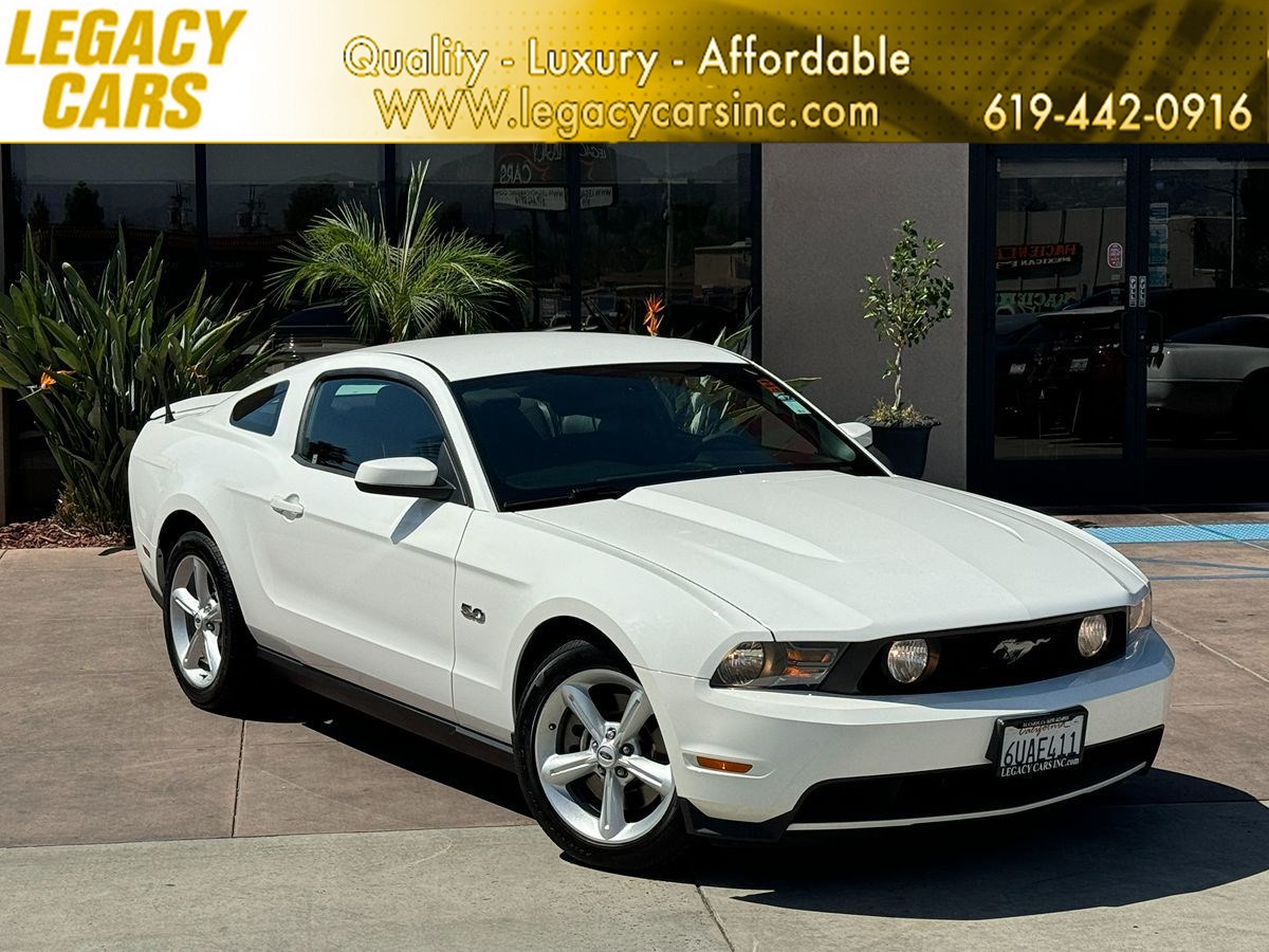 2012 Ford Mustang GT 1 OWNER W/ ONLY 35K MILES