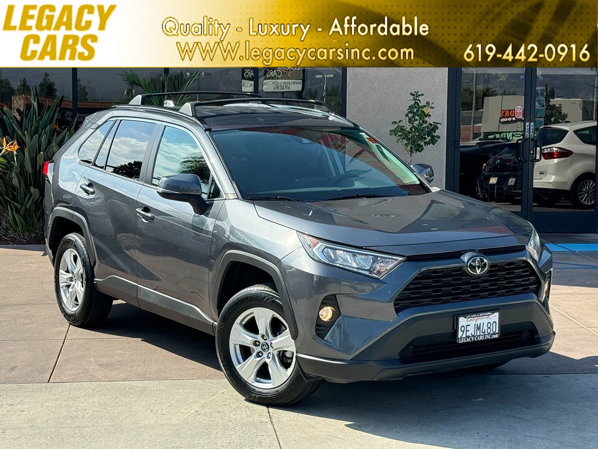 2020 Toyota RAV4 XLE W/ APPLE CARPLAY / BLINDSPOT ALERT