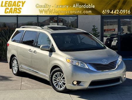 2015 Toyota Sienna XLE 8 SEATS W/ BLIND SPOT