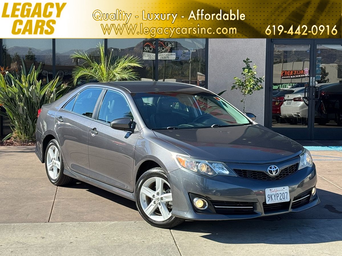 2012 Toyota Camry SE