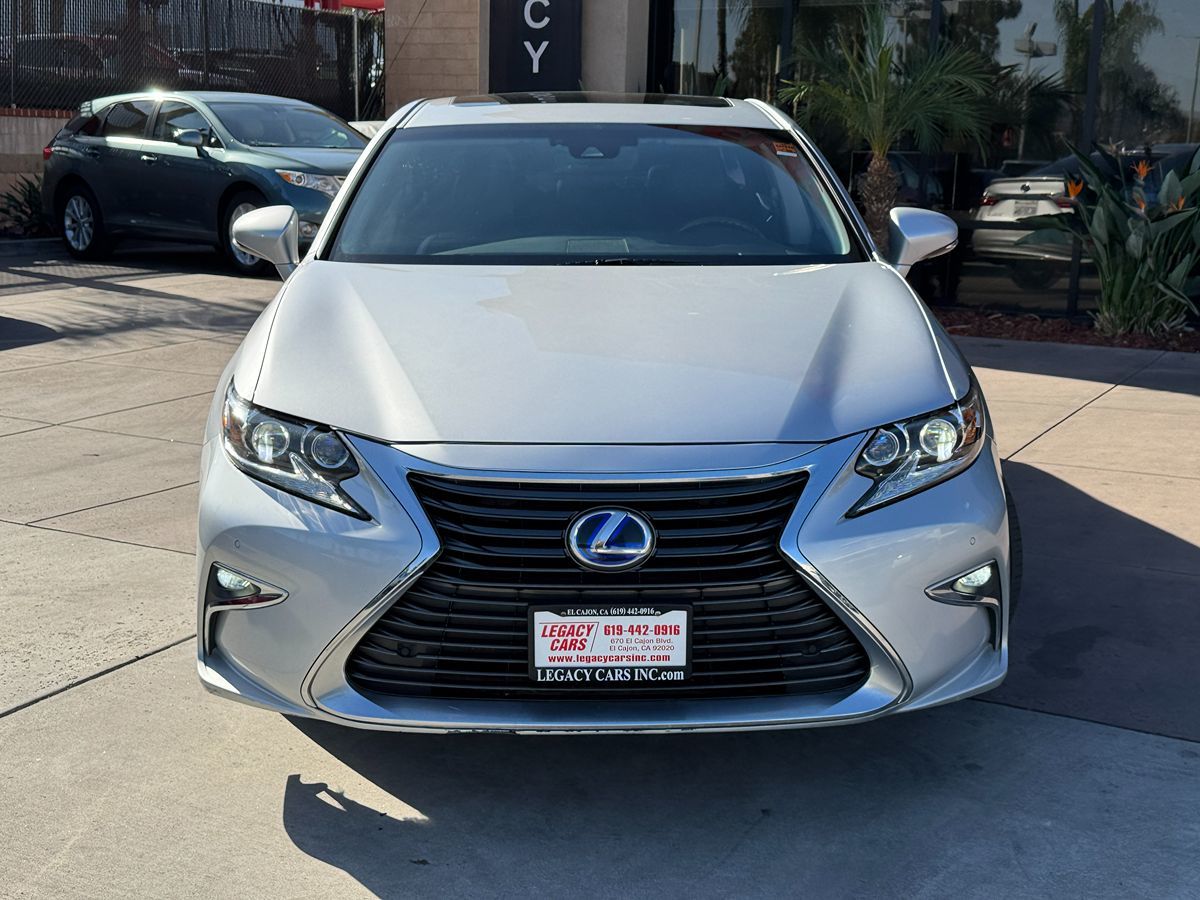 2018 Lexus ES 300h photo 6