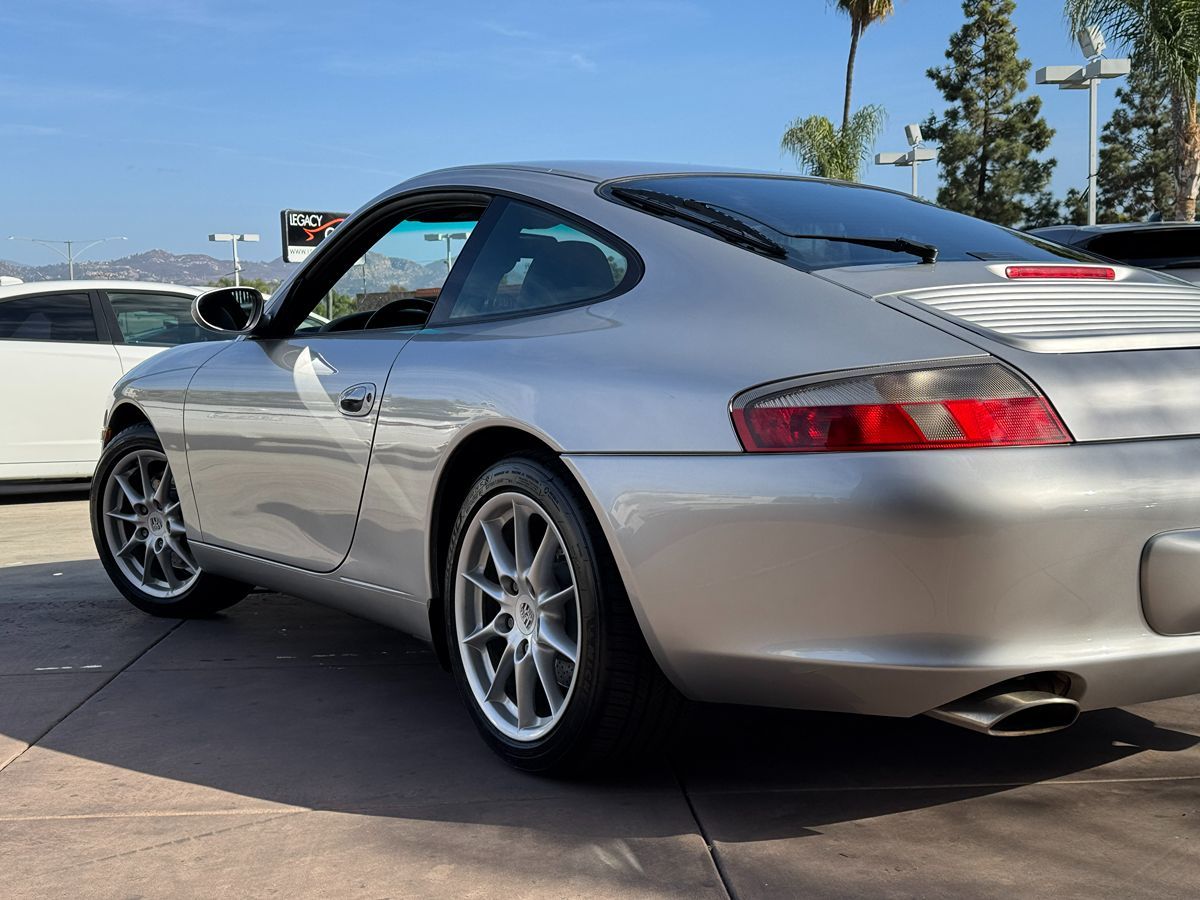 2002 Porsche 911 Carrera photo 9