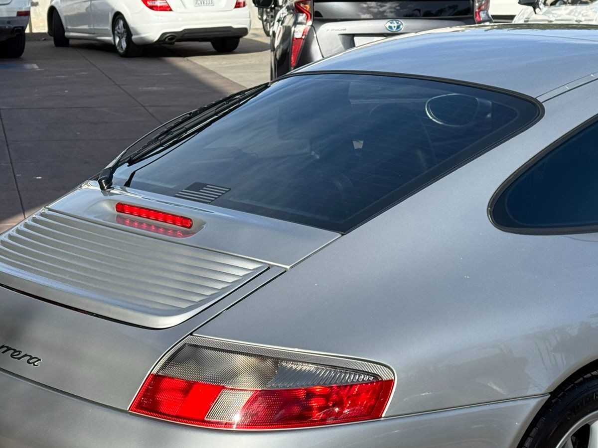 2002 Porsche 911 Carrera photo 13