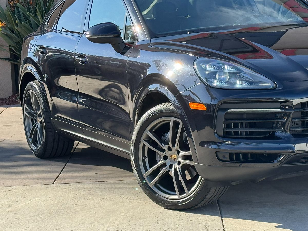 2020 Porsche Cayenne Coup Base photo 4