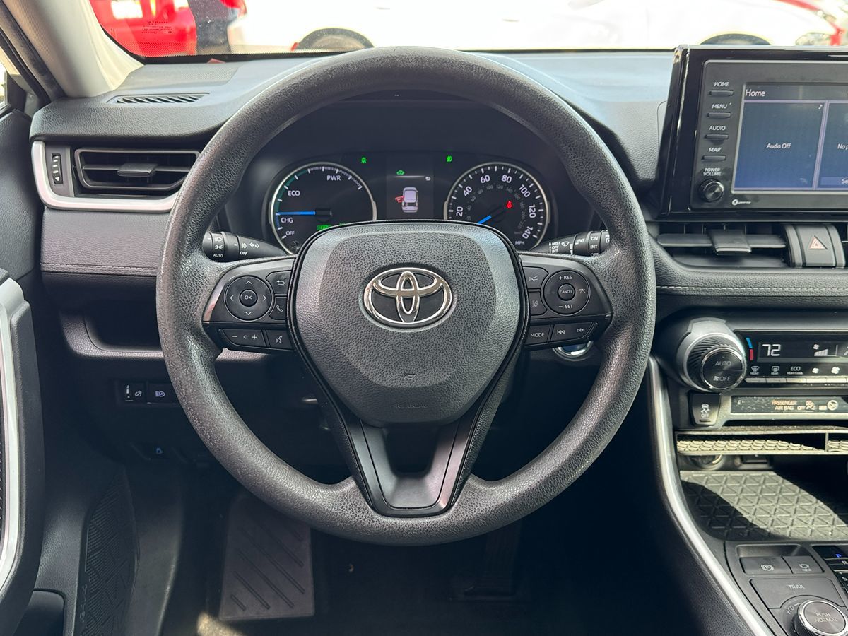 2020 Toyota RAV4 XLE photo 28